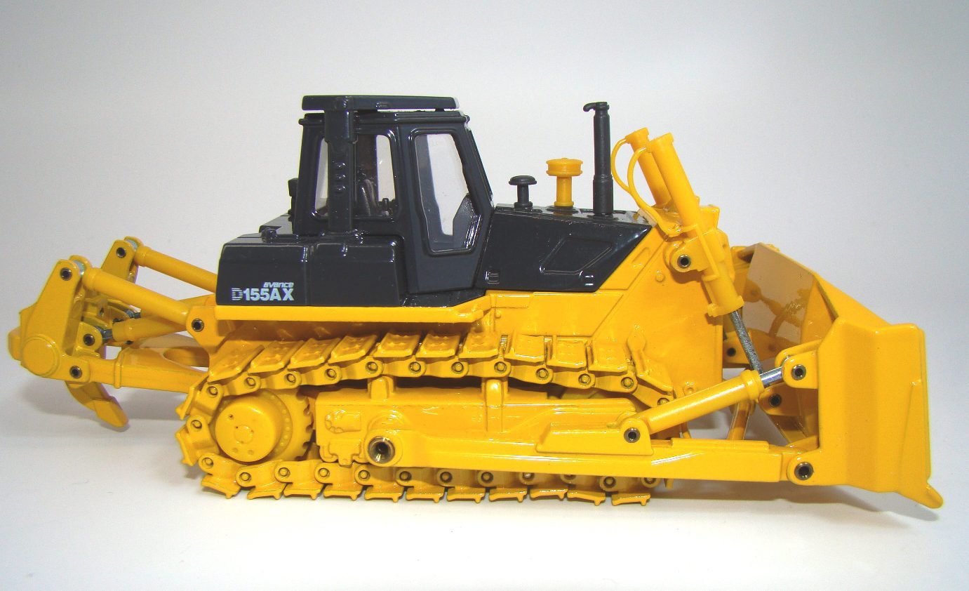 1/50 Komatsu D155AX-5 Dozer with Blade & Ripper - Joal