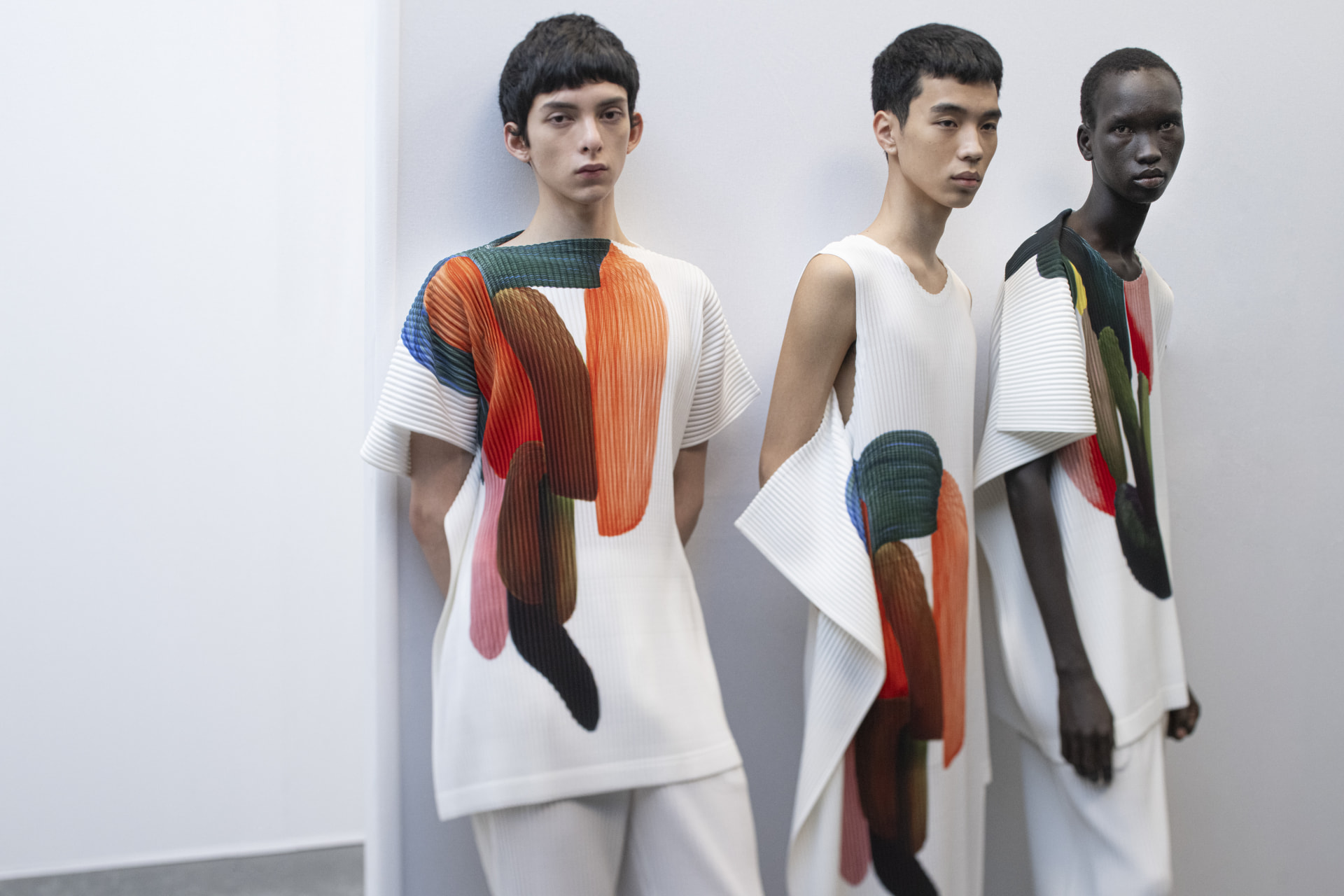 HOMME PLISSÉ ISSEY MIYAKE 2024/25年秋冬コレクション ロナン