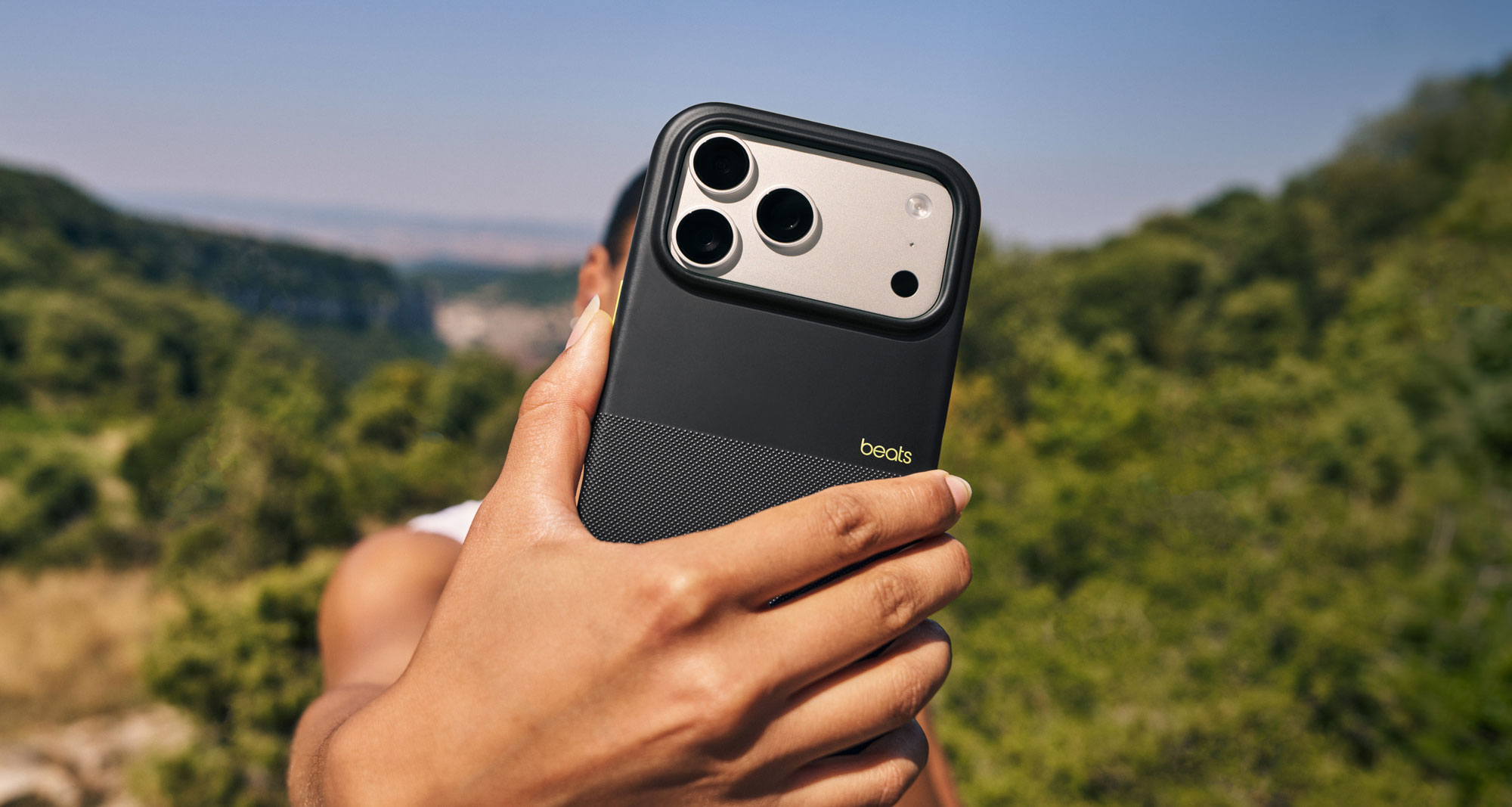 iPhone 17 Pro Rugged Phone Case with MagSafe and Camera Control