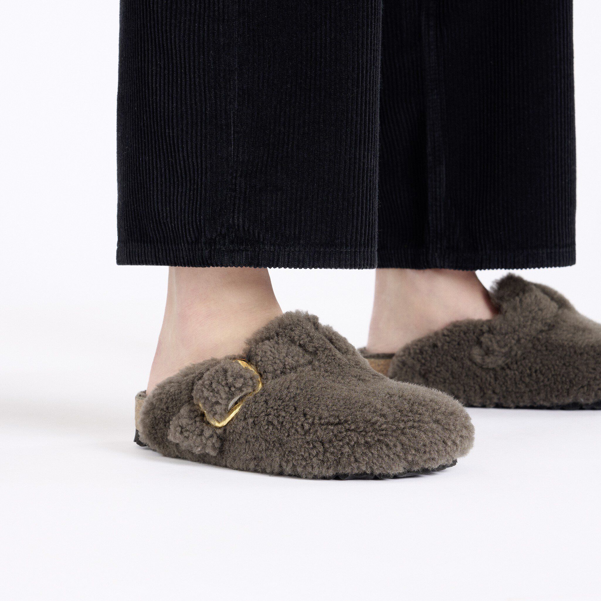 Boston Big Buckle Shearling in Color Concrete Gray | BIRKENSTOCK US