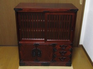 岩谷堂箪笥 4段整理箪笥 | 骨董品買取・和楽器買取 五宝堂