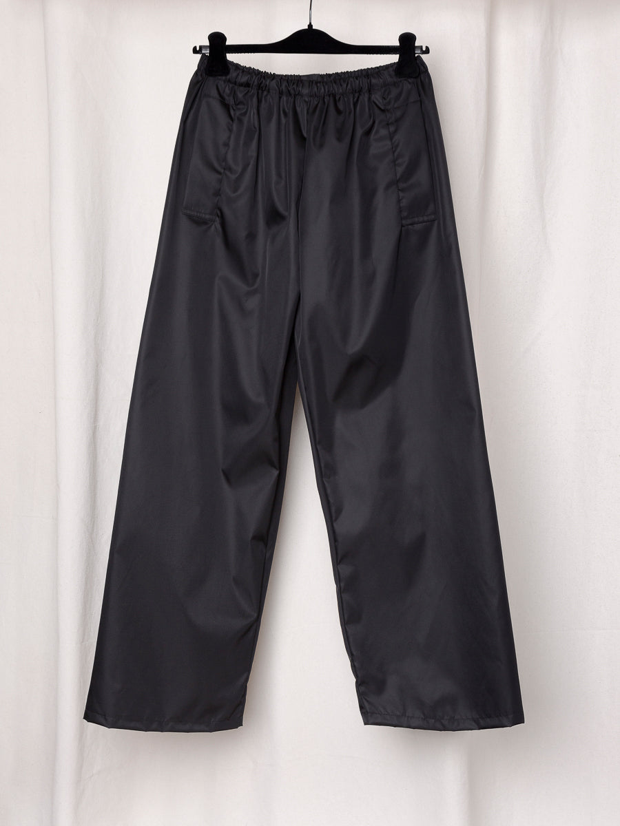 Gabriela Coll Garments — S17 NO.287 BLACK TECHNICAL FLAP POCKET
