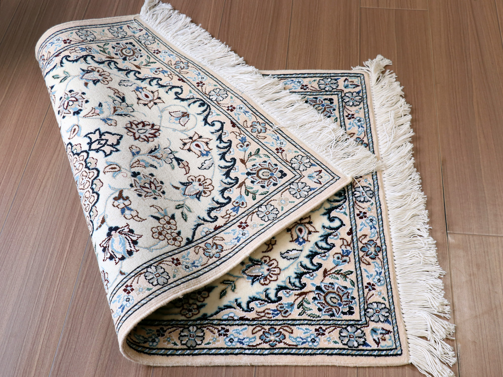 ペルシャ絨毯 ナイン産 9L 96×64cm 花のアラベスク アイボリー 玄関