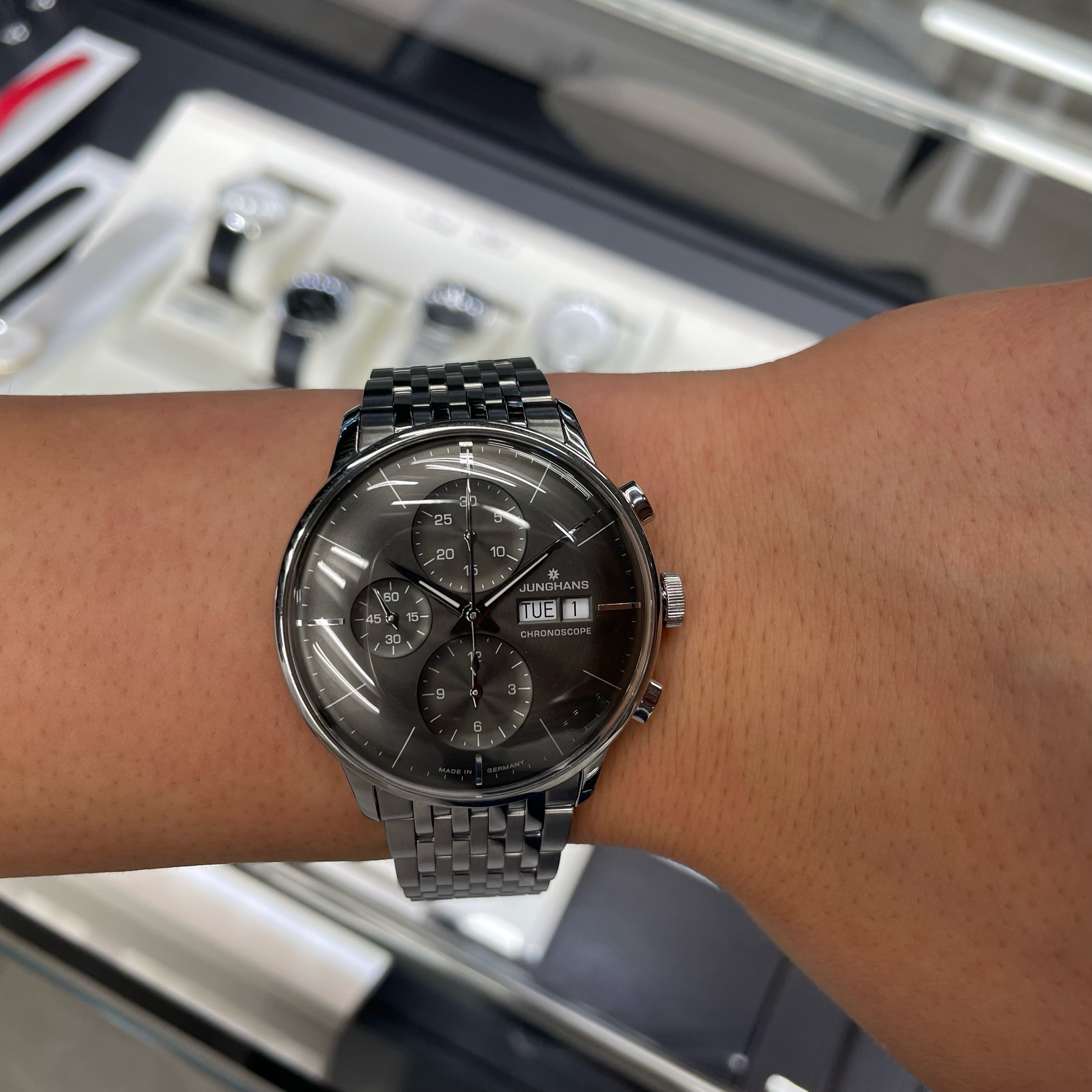 ユンハンス(JUNGHANS) マイスタークロノスコープ Meister Chronoscope