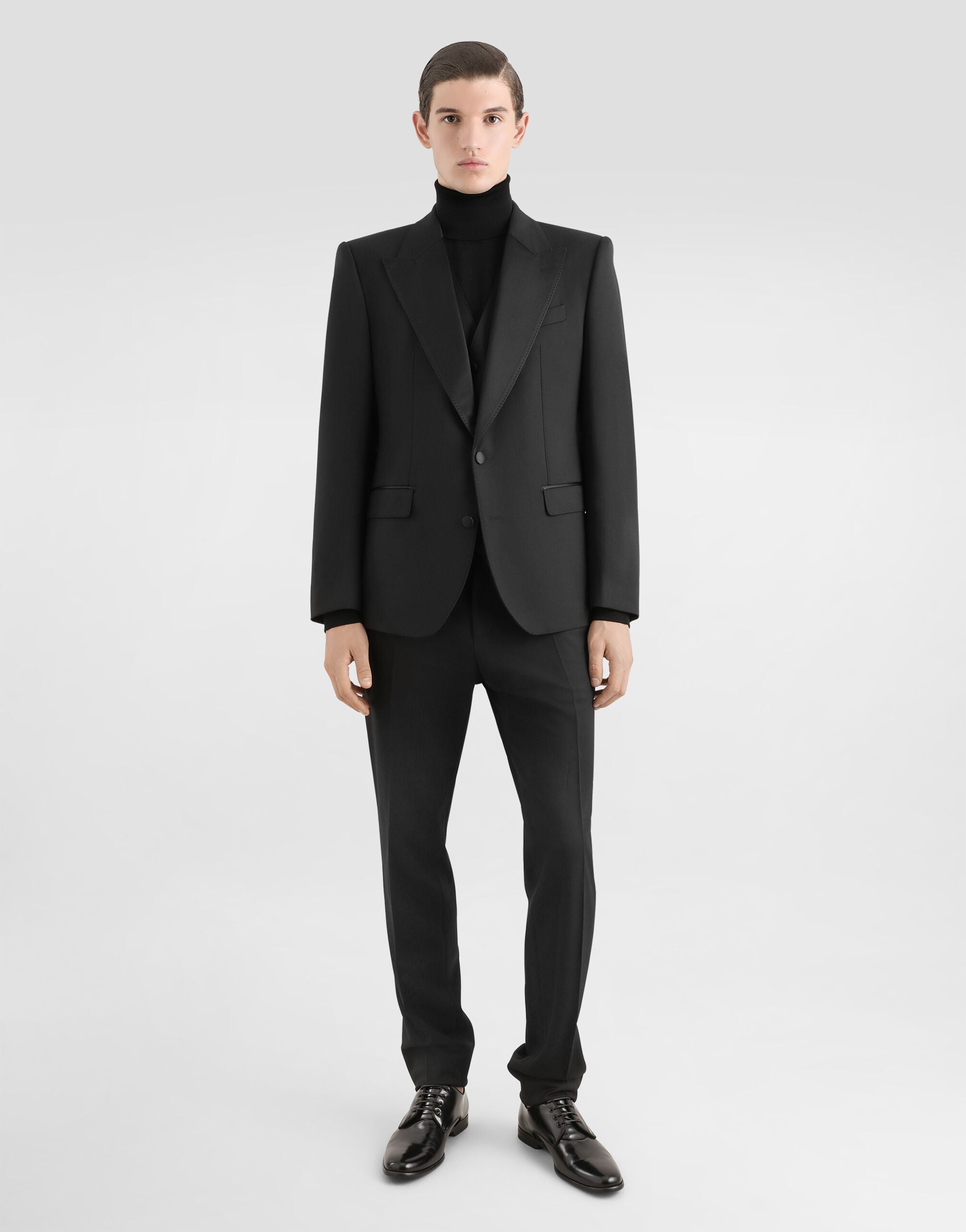 Three-piece Sicilia-fit suit in stretch wool in Black for Men