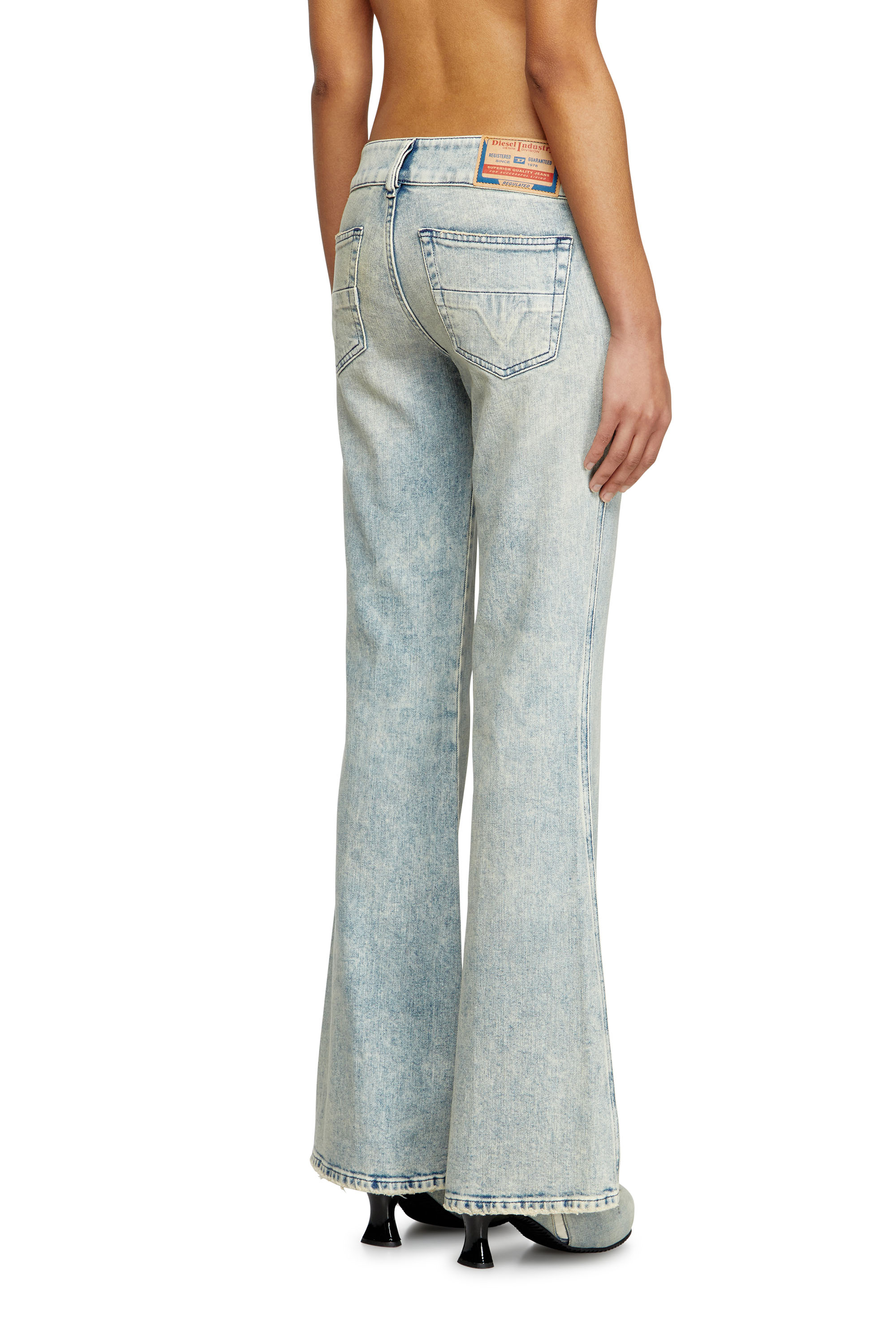 ブーツカット Jeans - D-Hush | ライトブルー | ウィメンズ | DIESEL