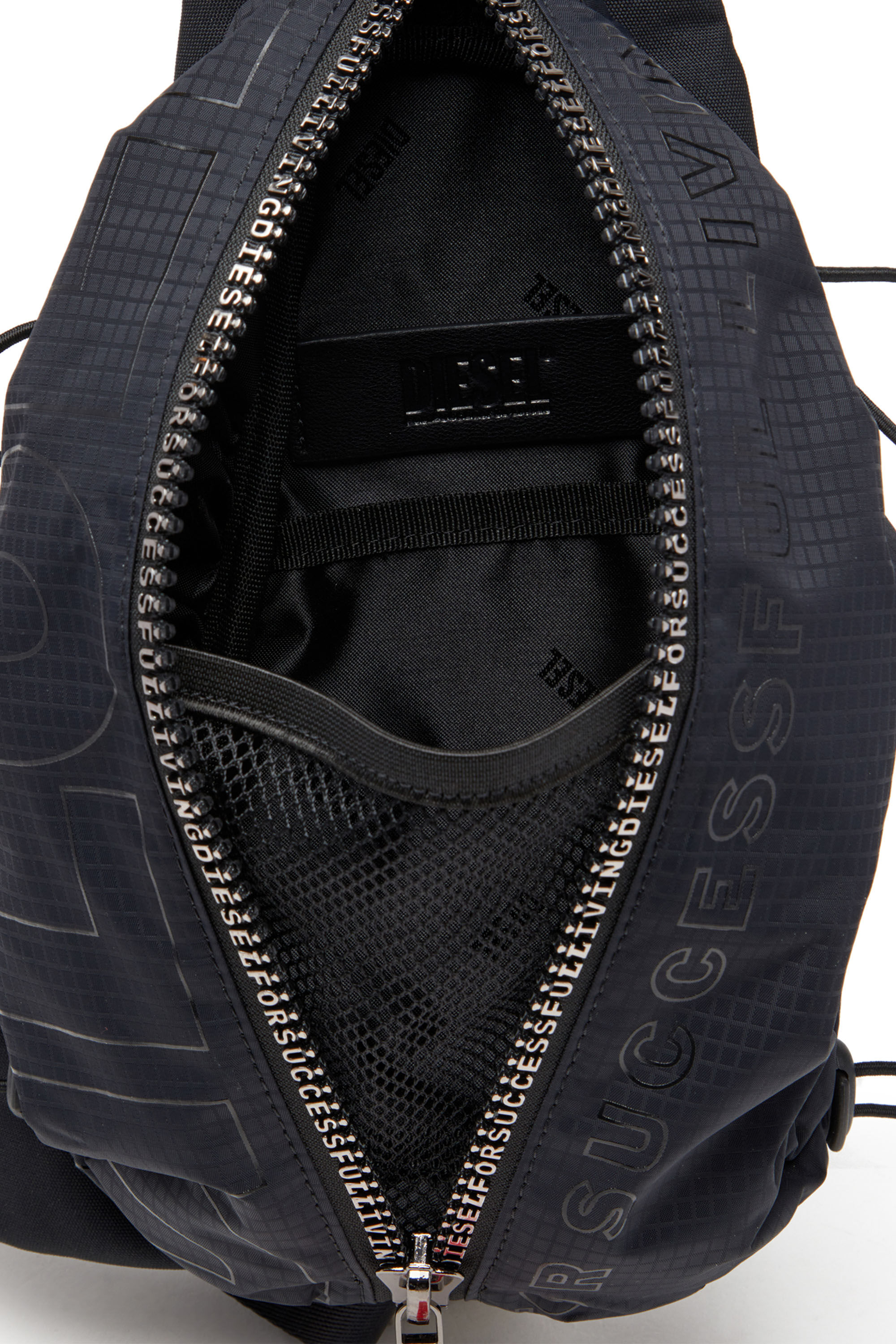 ZIP-D CROSSBODY X Zip-D-Sling bag in check-jacquard shell