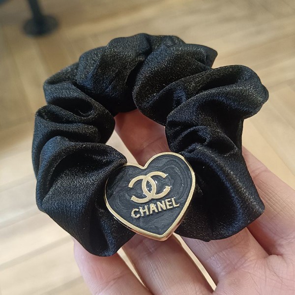 シャネル Chanel ヘアアクセサリー ブランド カチューシャ ヘアバンド