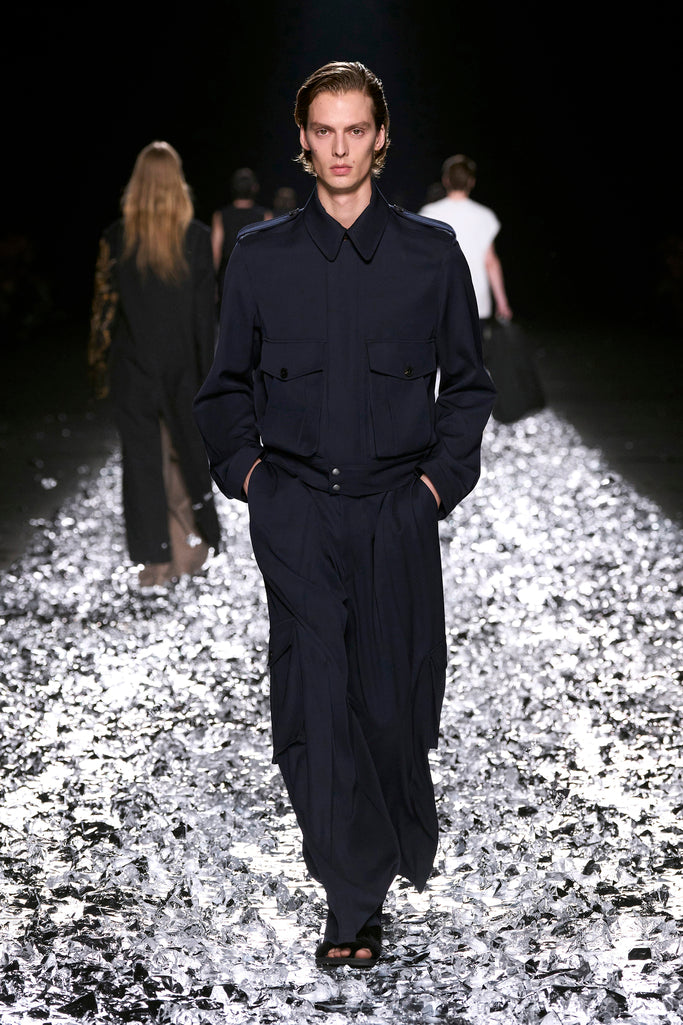 SS 25 メンズを表示 | Dries Van Noten