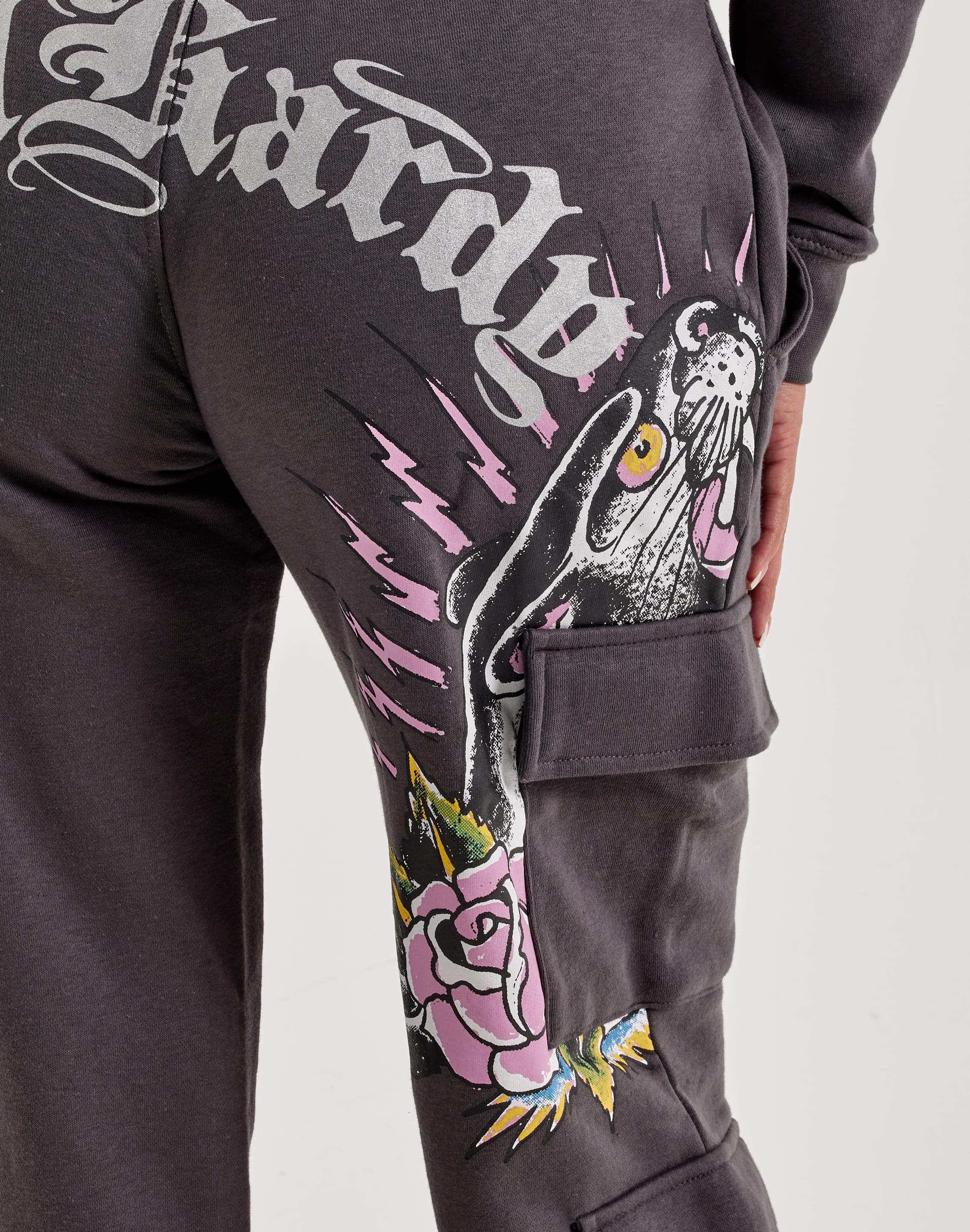 Ed Hardy Panther Y2K Fleece Cargo Sweatpants – DTLR
