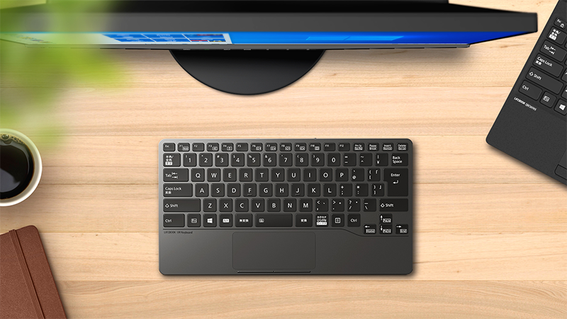 FUJITSU PC 40th Anniversaryの第1弾 こだわり抜いた「LIFEBOOK UH