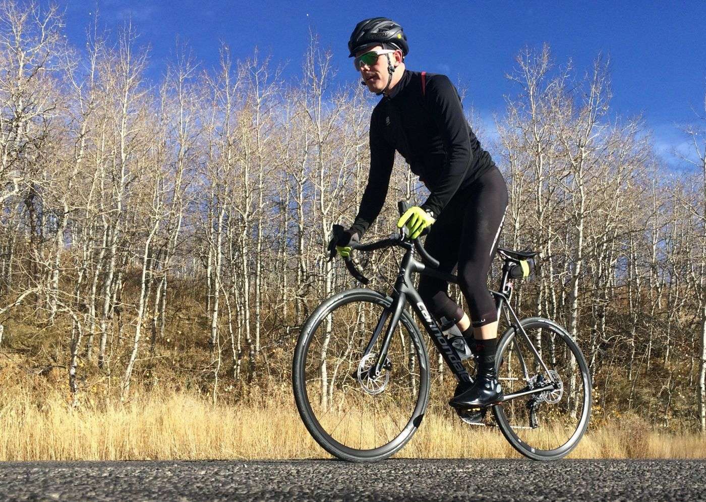 Sportful Fiandre Light NoRain Jacket Review - FeedTheHabit.com