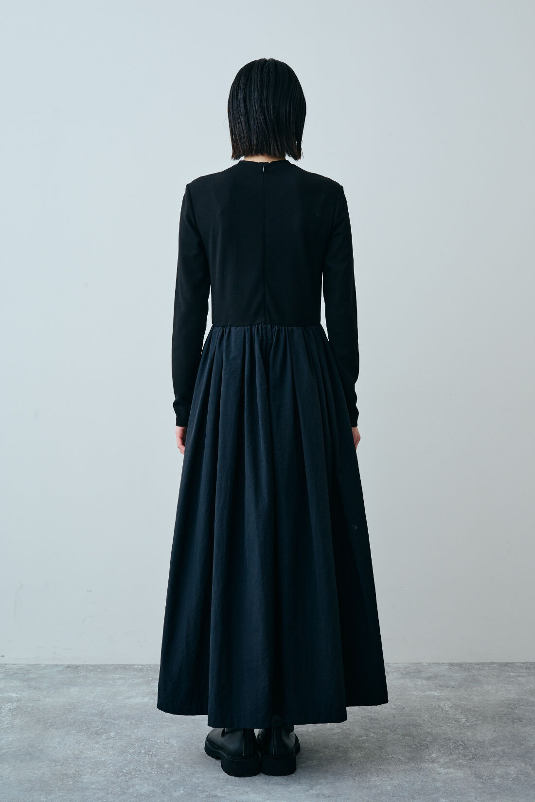 MEDE19F×SCREEN KAORI ドッキングワンピース＆ファーカフス〈ブラック
