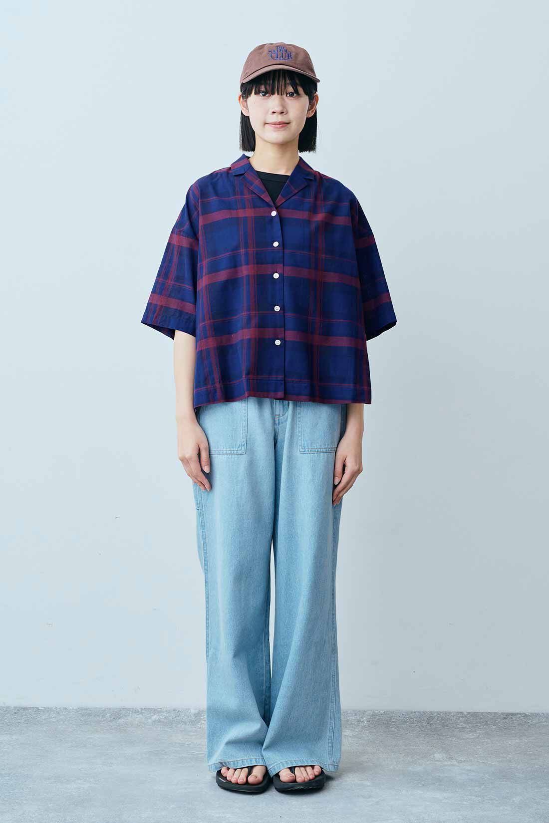 THREE FIFTY STANDARD チェック柄の開衿シャツ〈ネイビー〉｜THREE
