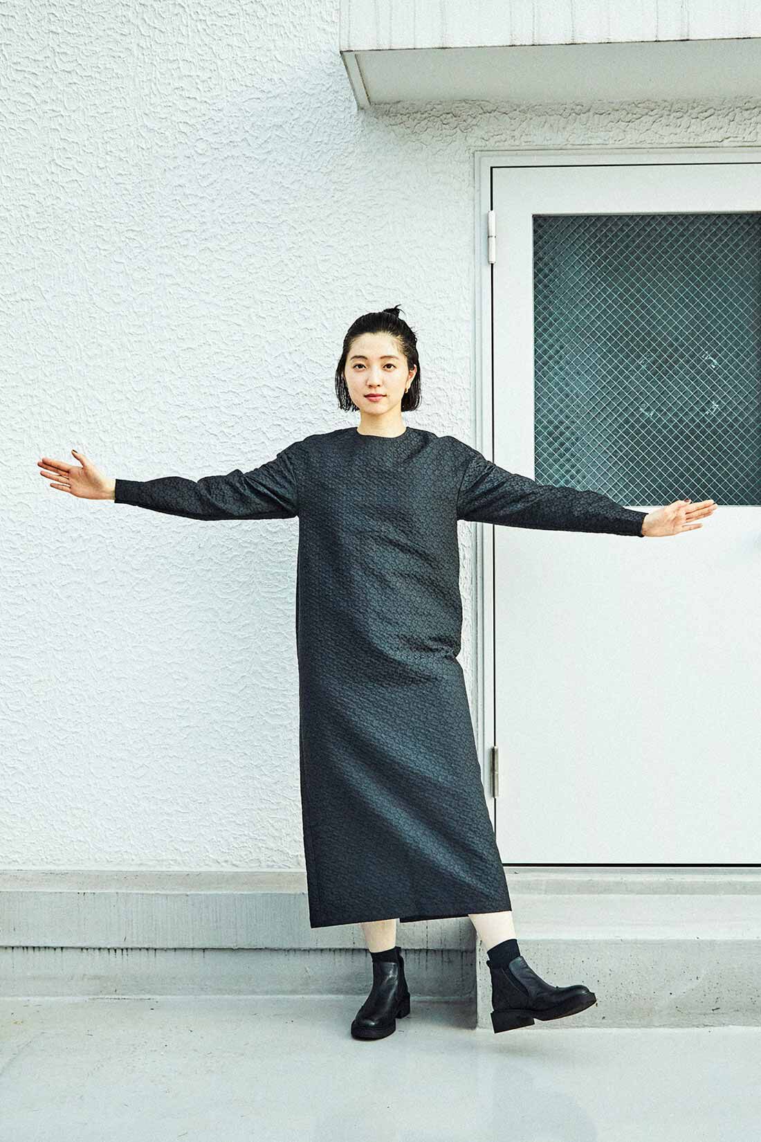 THREE FIFTY STANDARD 小谷 実由さんと作った 表情のある黒の