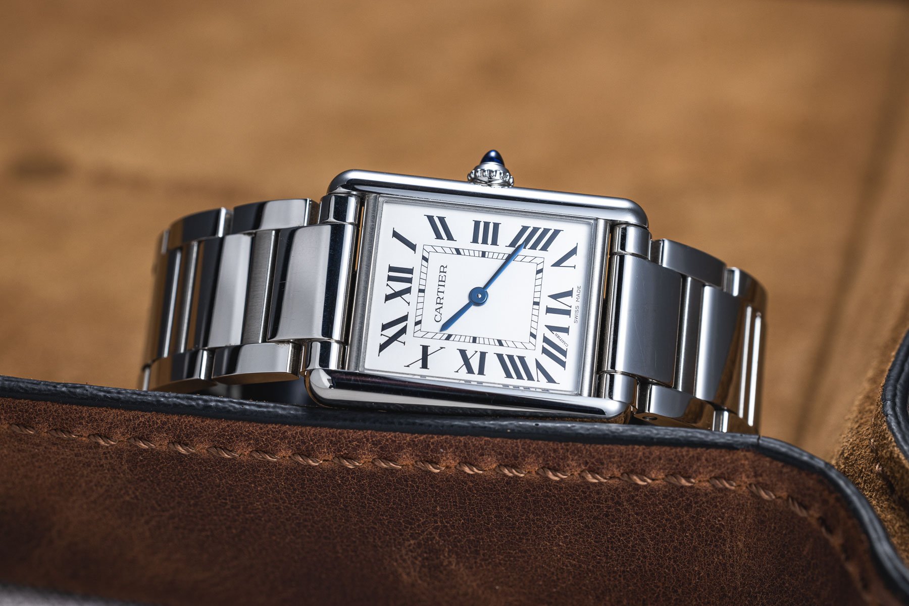 F】 Hands-On: Cartier Tank Must With SolarBeat Movement