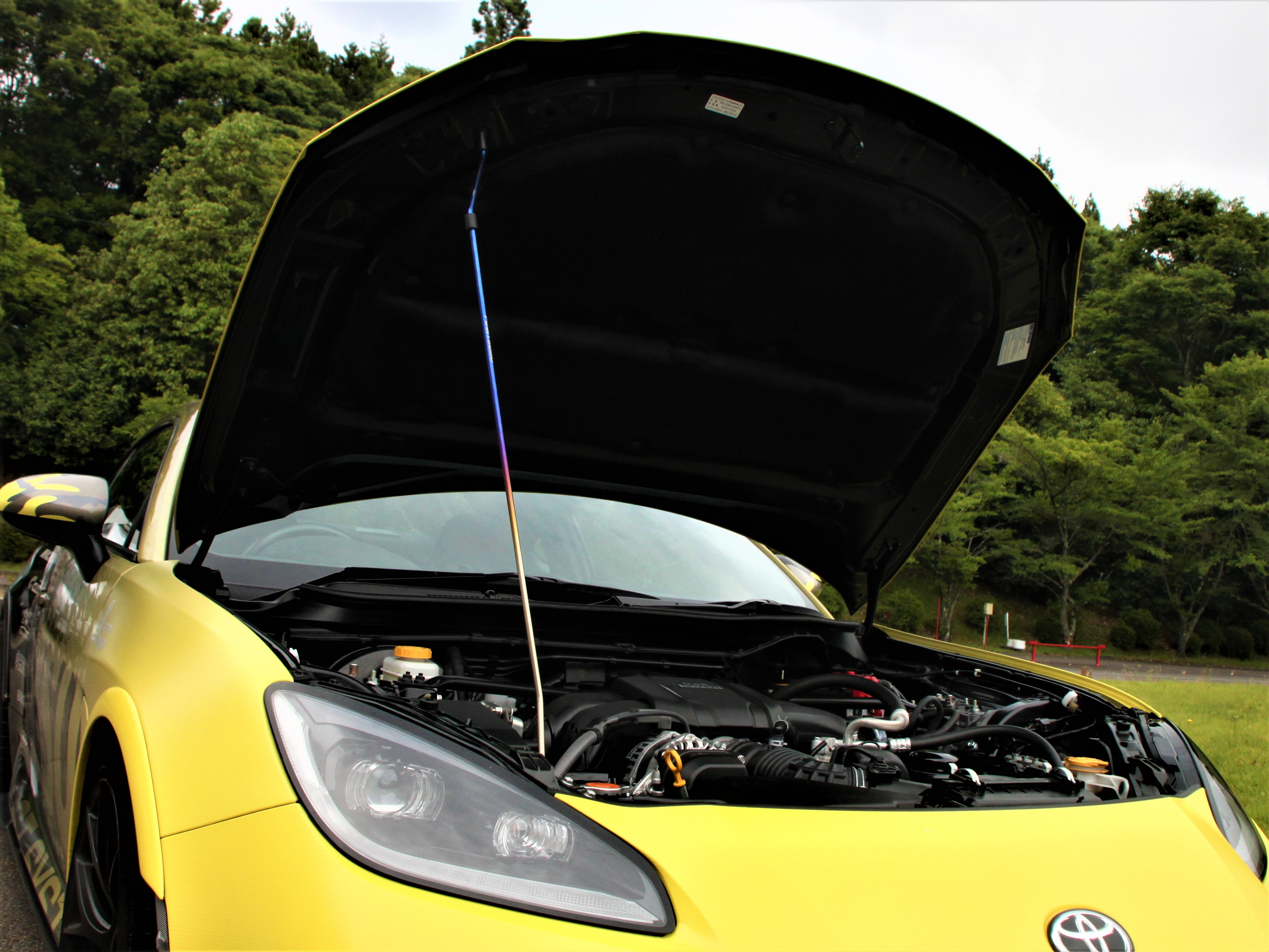 EXH+ HOOD SUPPORT (フードサポート) ZN8 GR86 / ZD8 BRZ 2.4