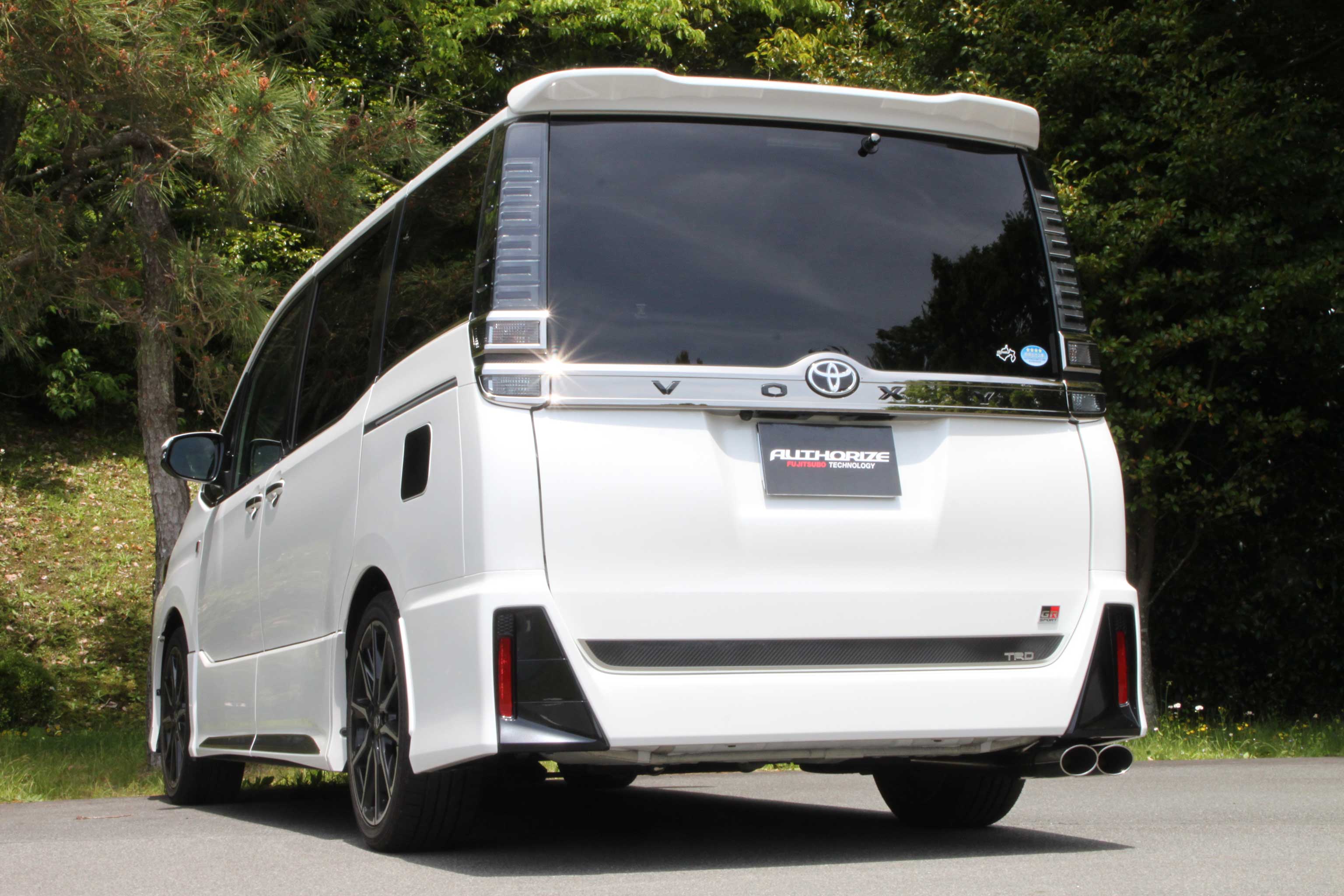 ZRR80W ヴォクシー GR SPORT 2WD |FUJITSUBO 藤壺技研工業株式会社