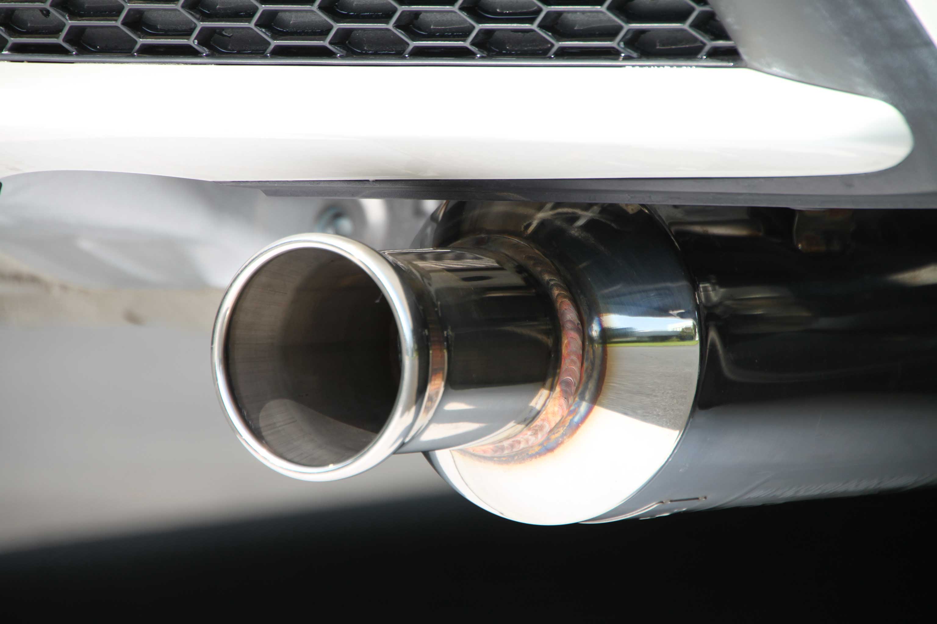 ZF2 CR-Z 2WD |FUJITSUBO 藤壺技研工業株式会社 | 自動車マフラー