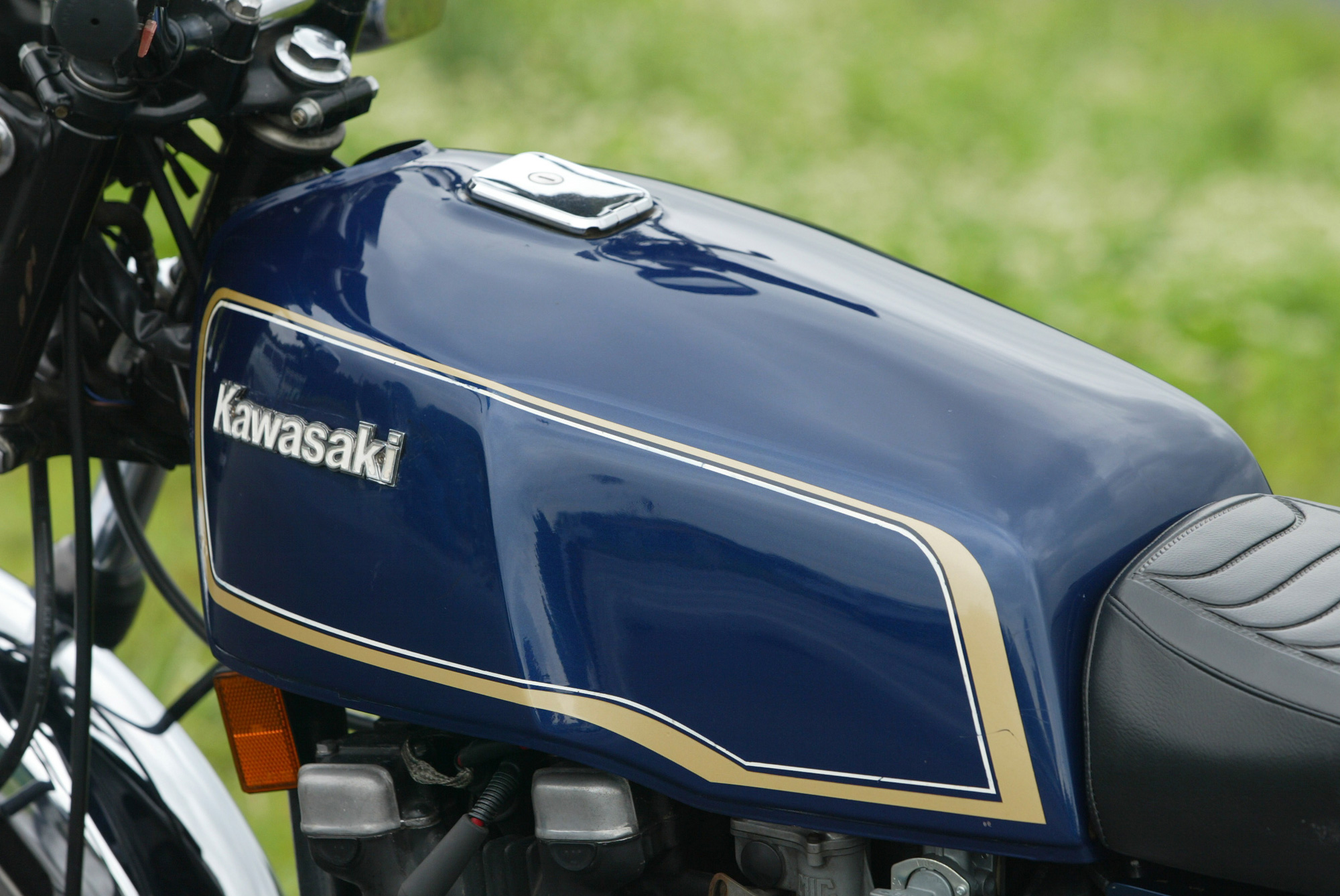 Z2直系、角Zに息づく思想と魅力／Z750FX | 2ページ目 (3ページ中