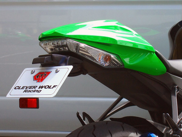 クレバーウルフから、ZX-10R(2011〜)用のフェンダーレスキットとリヤ