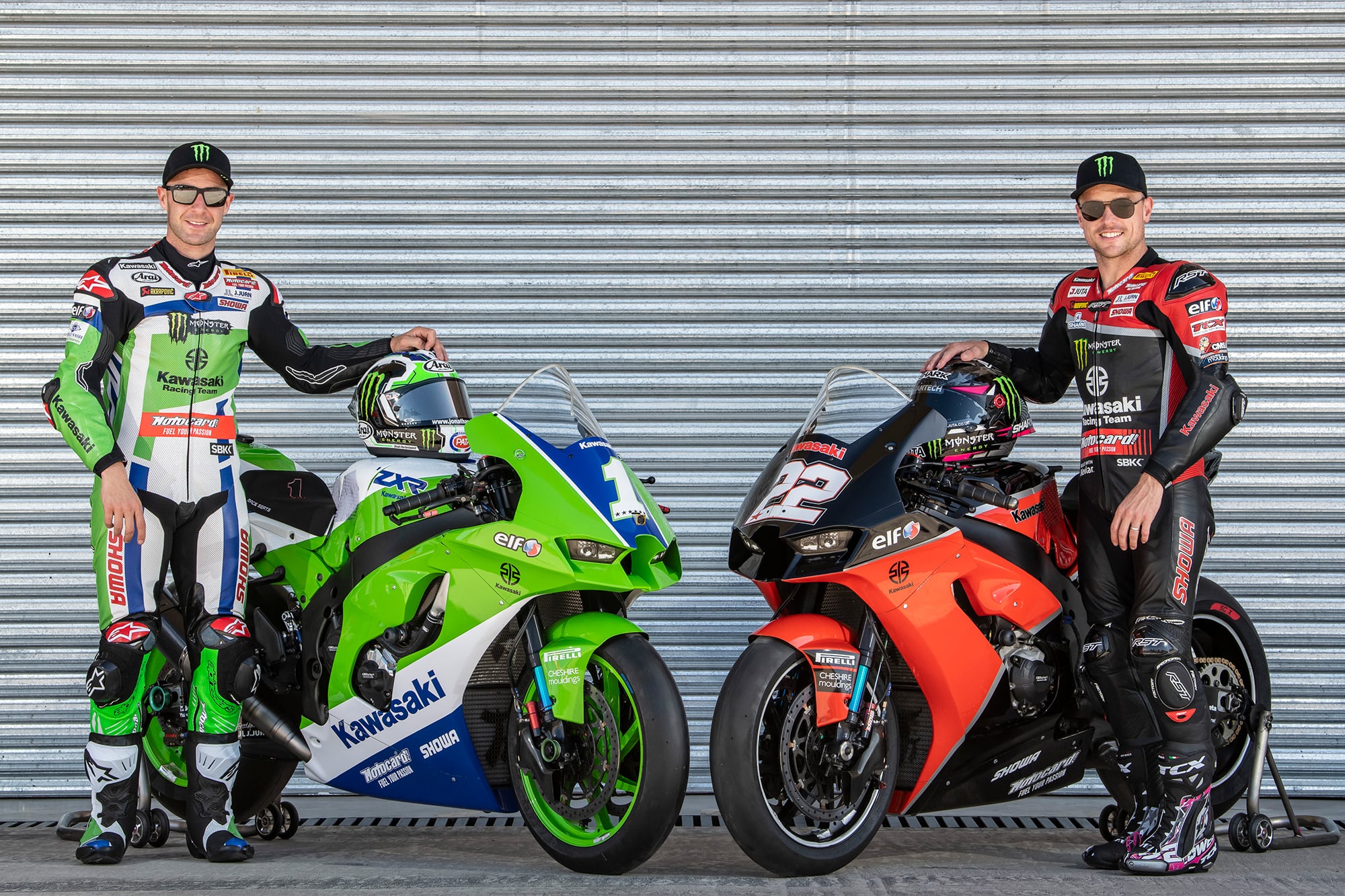 カワサキレーシングチームは世界に1台のNinja ZX-10RRレプリカと3月末