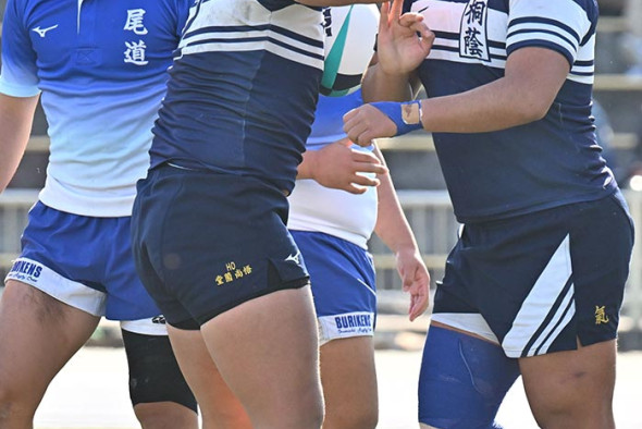 桐蔭学園、広島の尾道に40―0で快勝 3連覇へ、主将の堂薗が3トライ