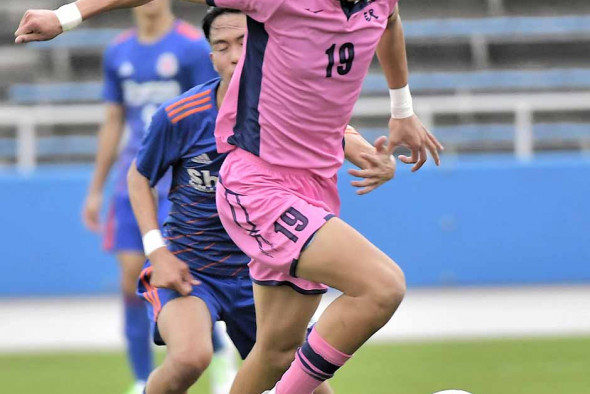 198センチの日大藤沢・森重、FWとCBの二刀流で挑む 全国高校