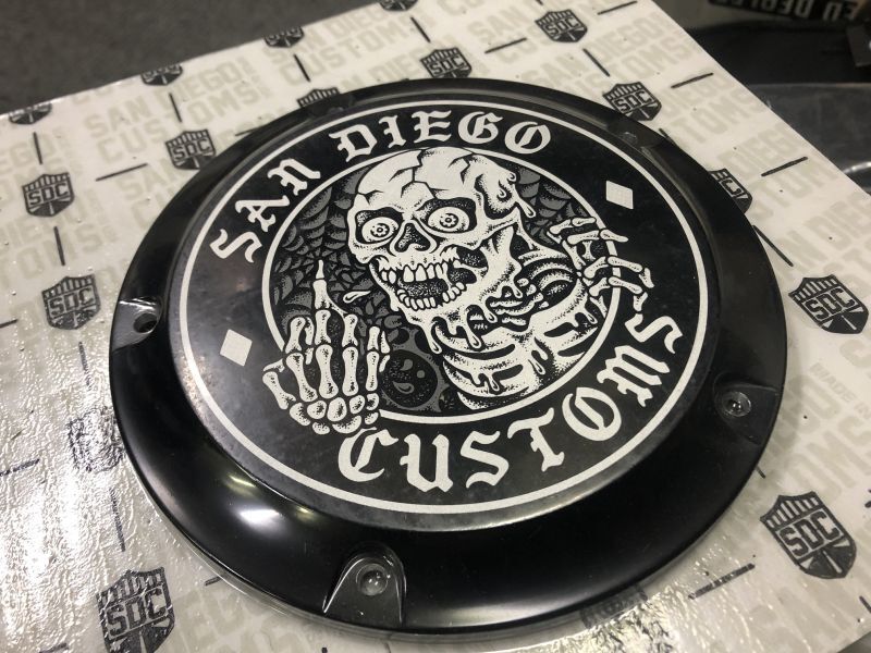 SAN DIEGO CUSTOMS SKIPPER ダービーカバー M8ソフテイル用 ブラック