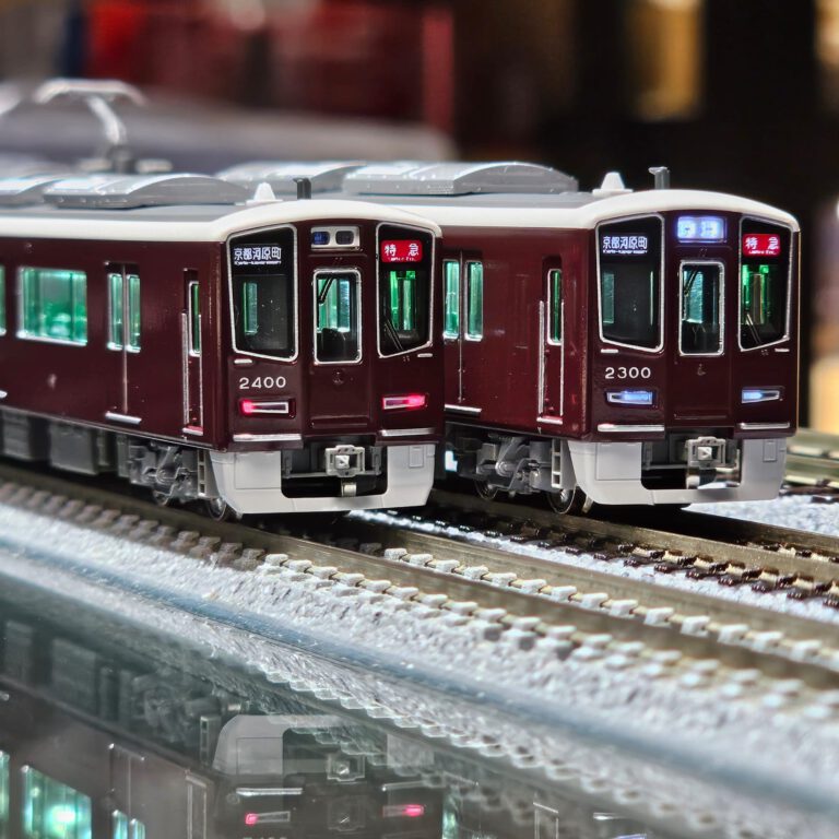 KATO 10-2031 10-2032 阪急電鉄2300系京都線(2300編成) 基本4両/増結4