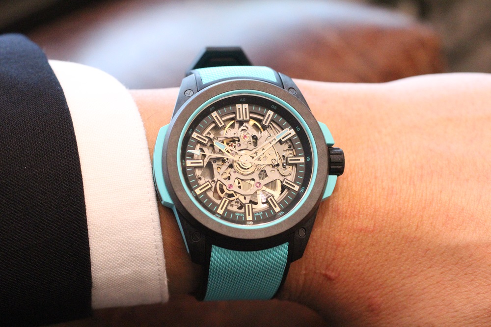 ワイルドワン スケルトン 42mm ターコイズ N3000.07Q27.B07.R01