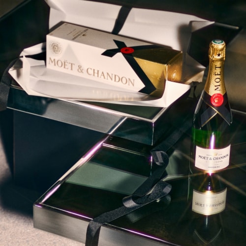Moet & Chandon Brut Imperial Champagne France Sparkling Wine, 750