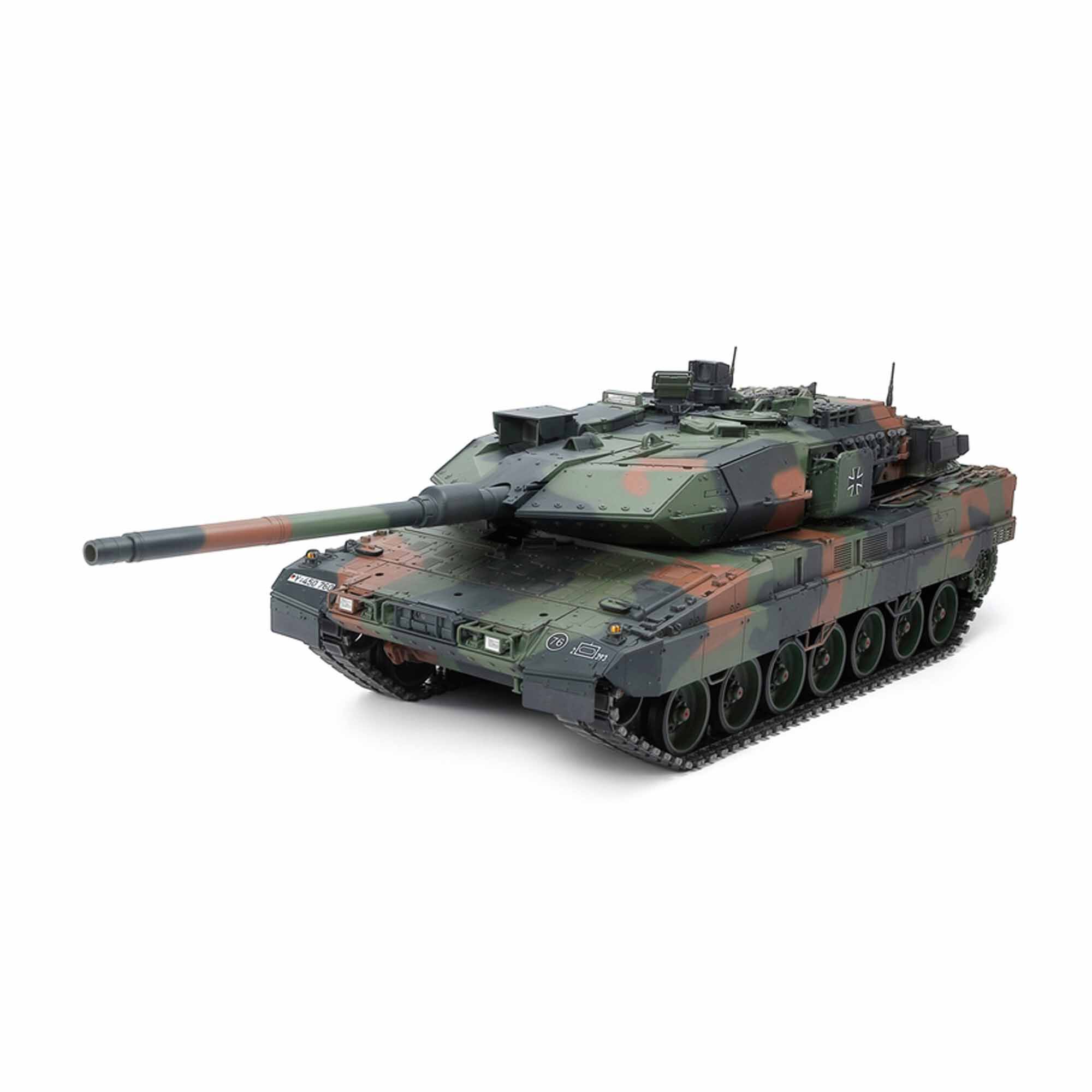 Tamiya 1/16 Leopard 2 A7V Tank Kit | Horizon Hobby