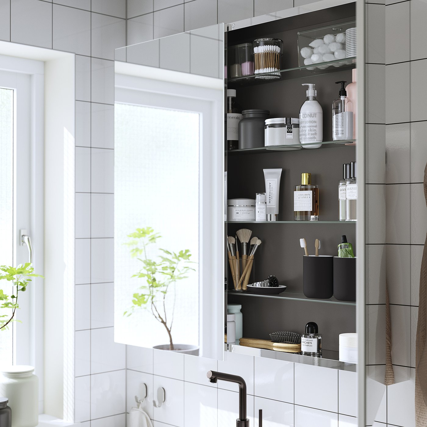 グレーの鏡付きミラーキャビネット・鏡面収納 - IKEA