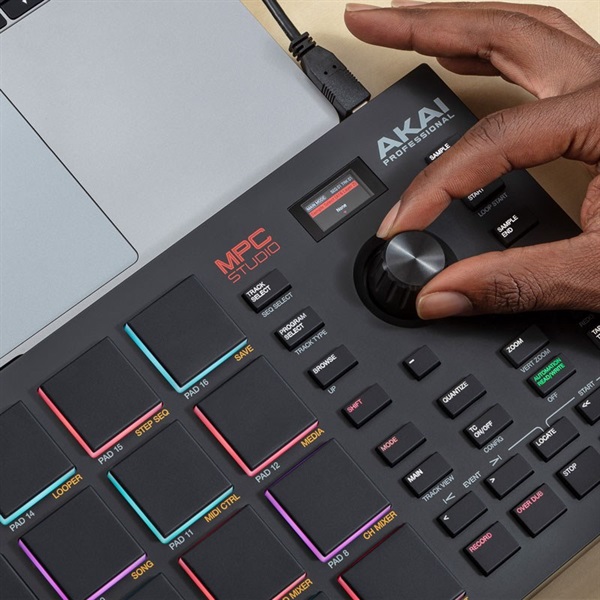 AKAI MPC Studio 【MPCソフトウェア専用音楽制作コントローラー