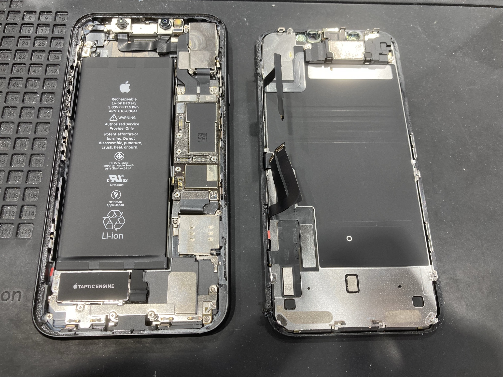 iPhone11水没による液晶不良の交換修理を承りました！ | iPhone修理