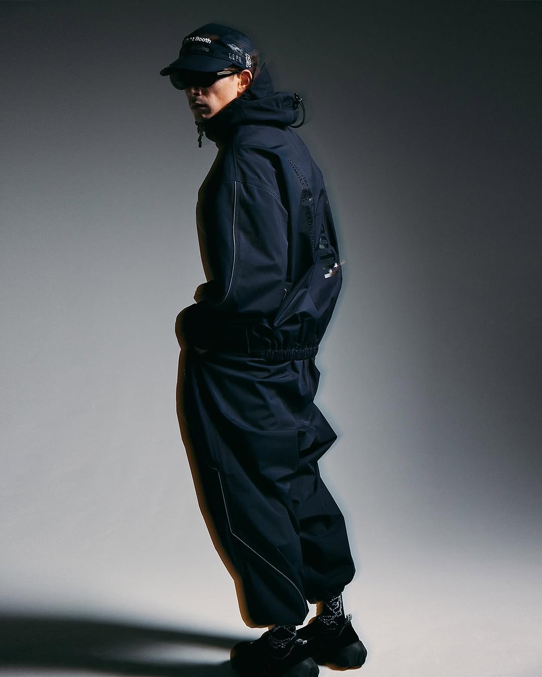30％OFF】TIGHTBOOTH x SauRas Being MOUNTAIN PARKA（Black