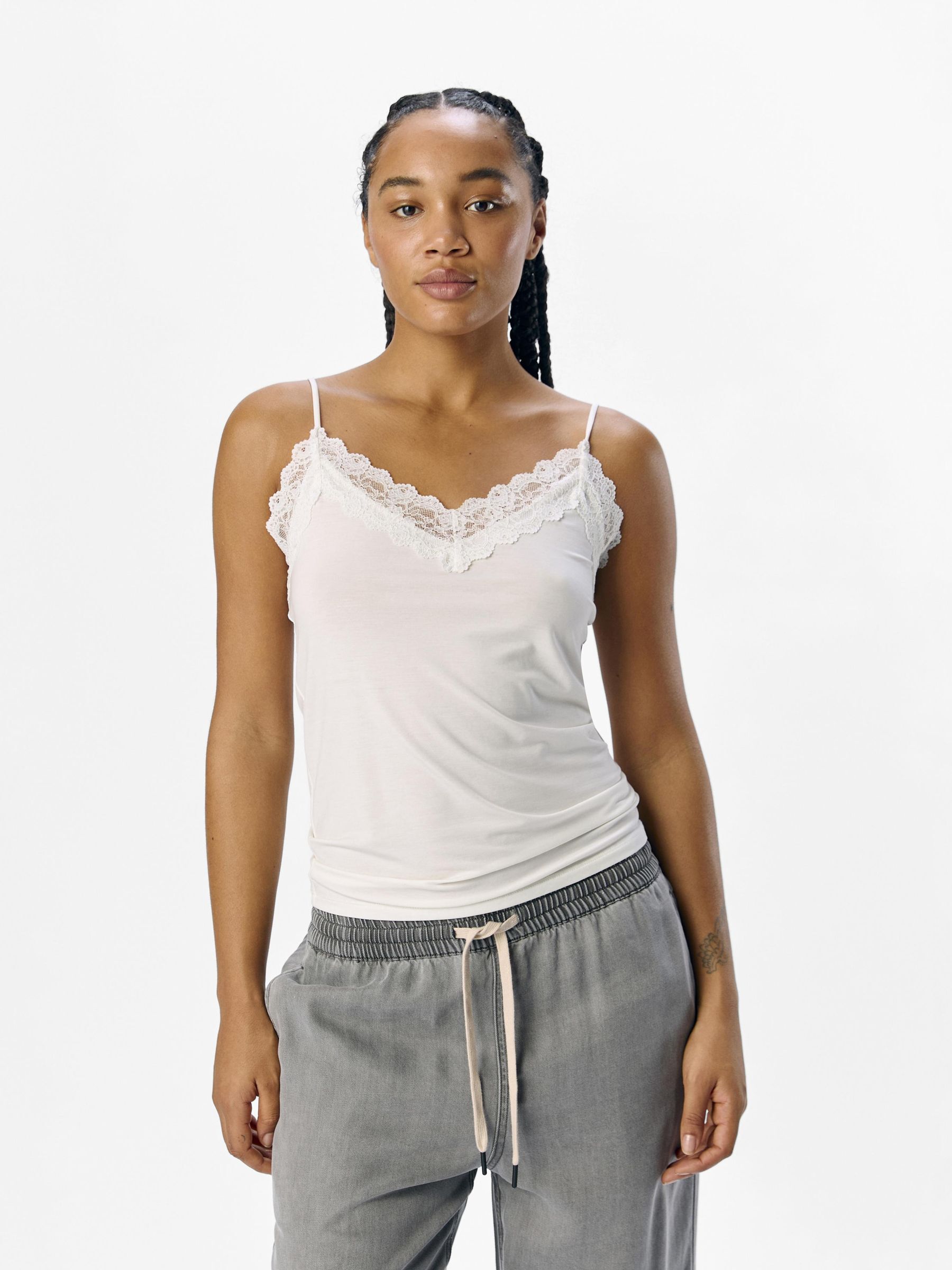 LACE CAMISOLE | White | .OBJECT CI Denmark