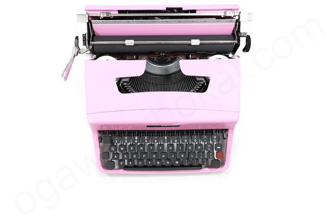olivetti Lettera 32 ピンクのプレミアム中古タイプライター｜タイプ