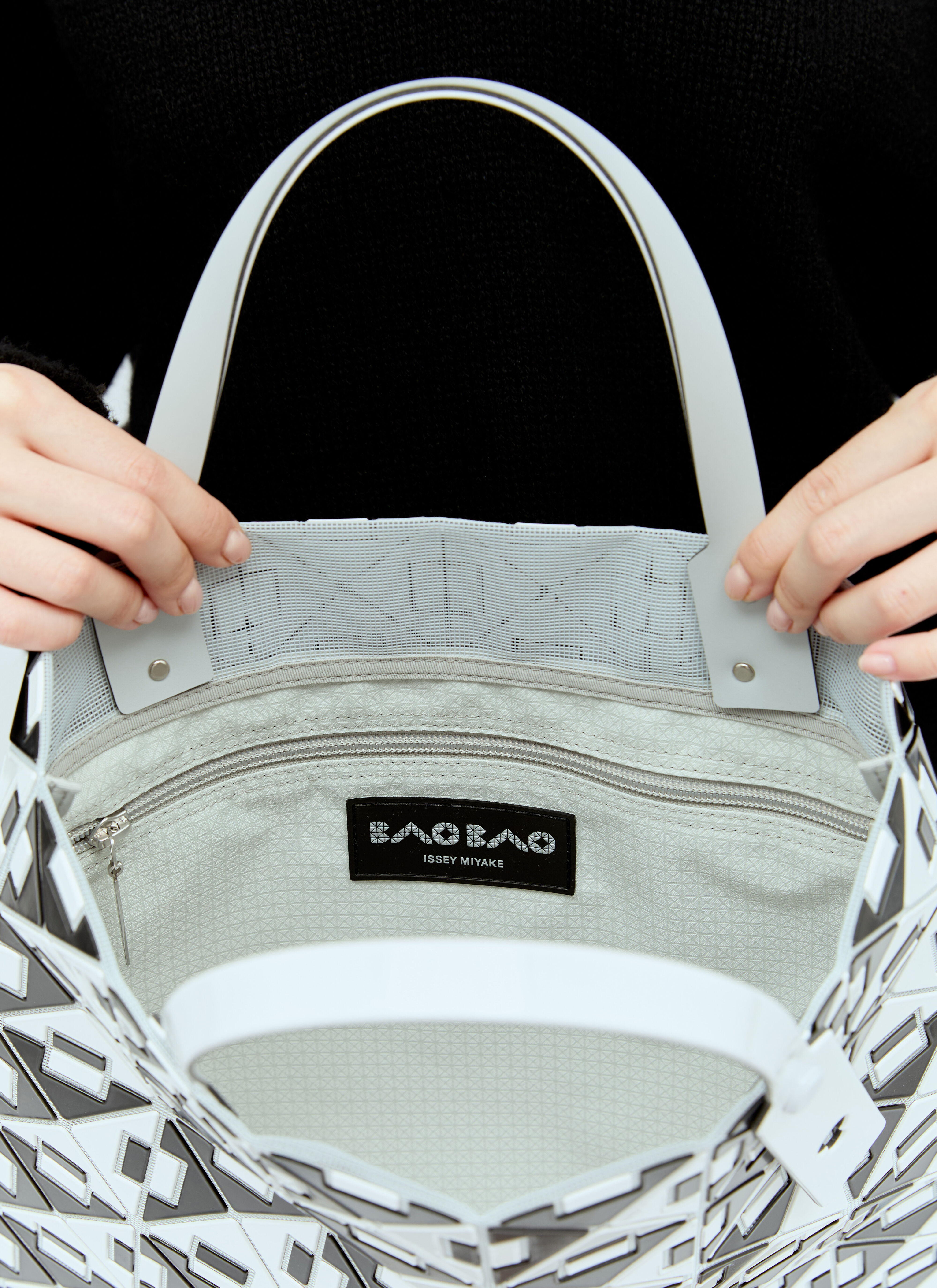 Bao Bao Issey Miyake Women's' Connect Tote Bag in White | LN-CC®