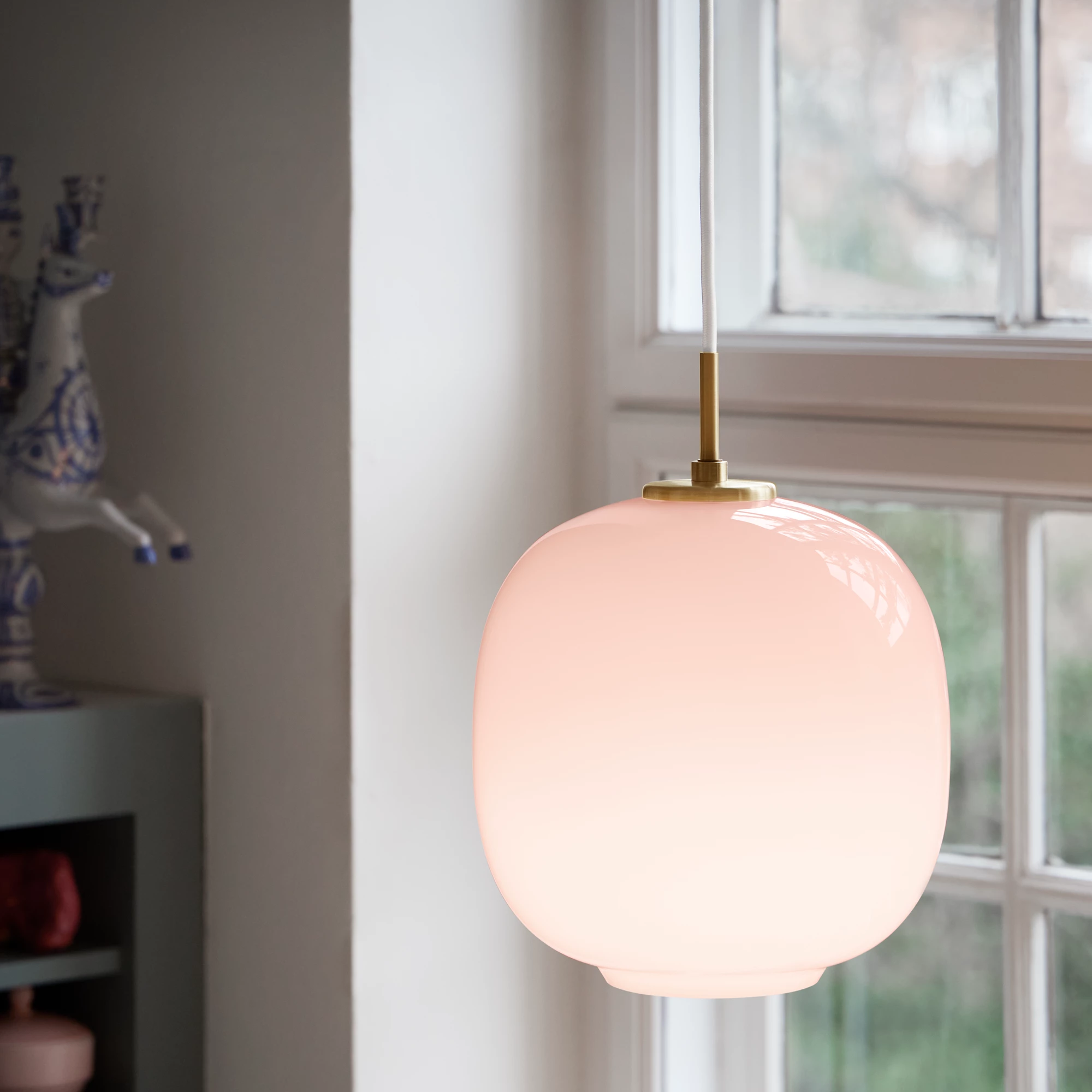VL 45 Pale Rose Pendant | Danish Design | Louis Poulsen