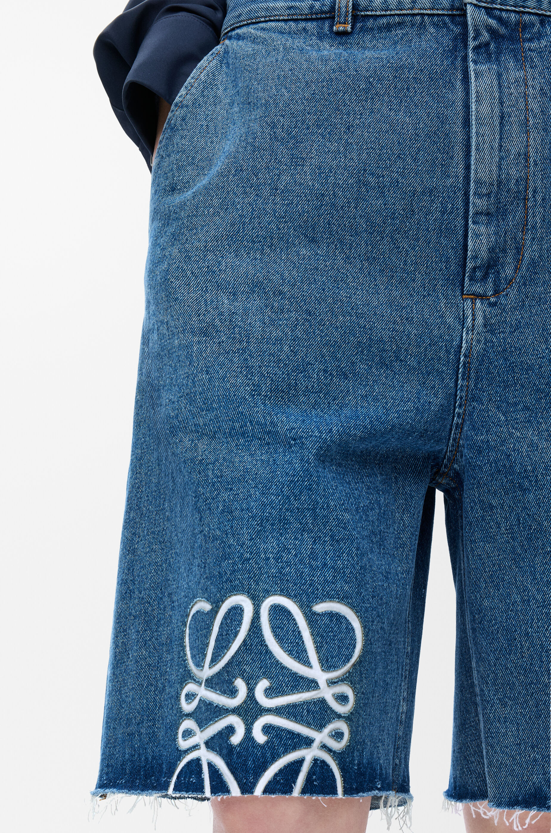 アナグラム ショーツ（デニム） ブルー - LOEWE Japan official website