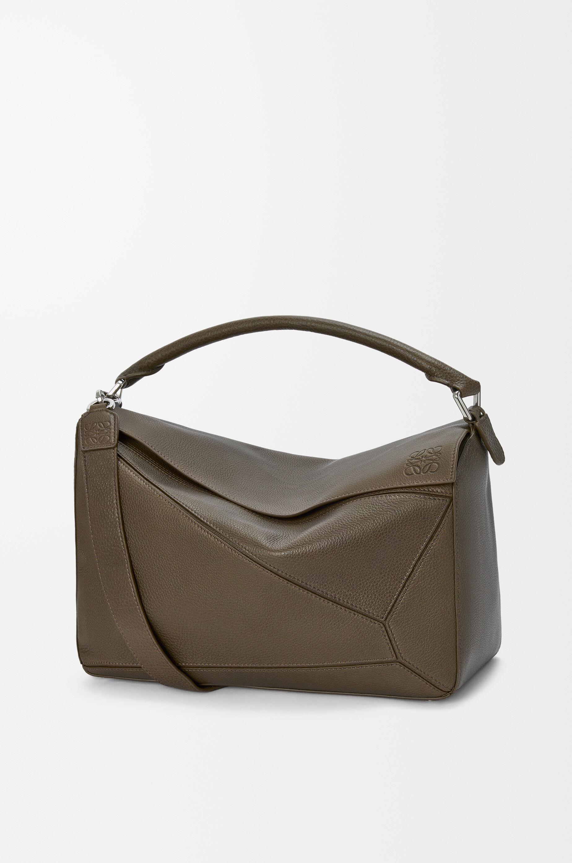 Large Puzzle bag in supple grained calfskin Brown - LOEWE
