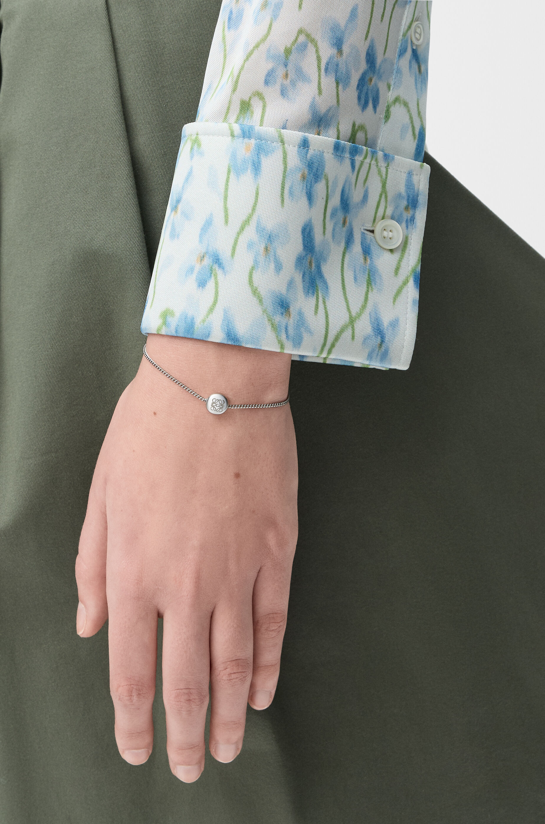 ぺブル ブレスレット（スターリングシルバー） シルバー - LOEWE Japan