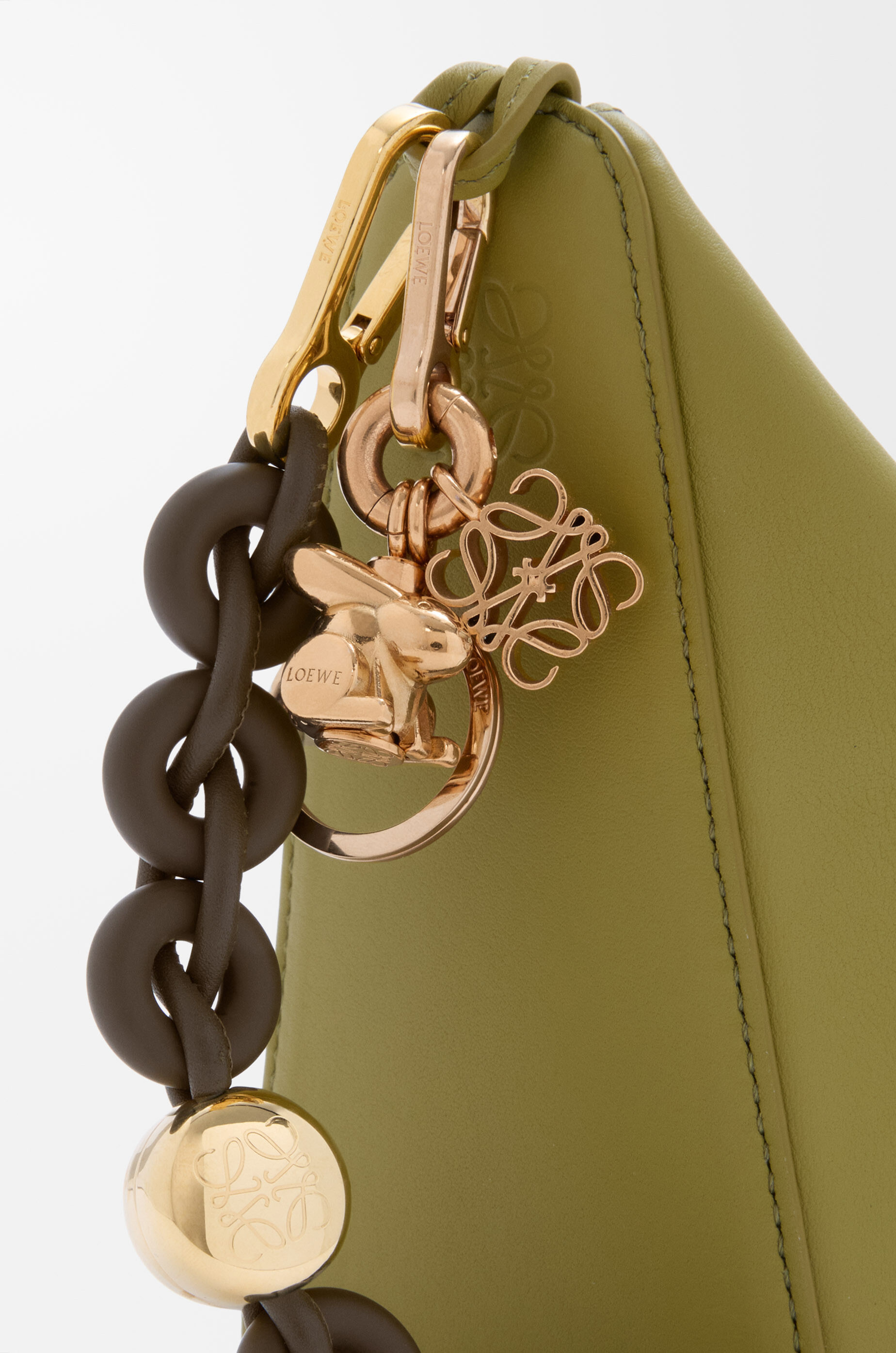 ドーナツチェーン（カーフ） グリーン - LOEWE Japan official website