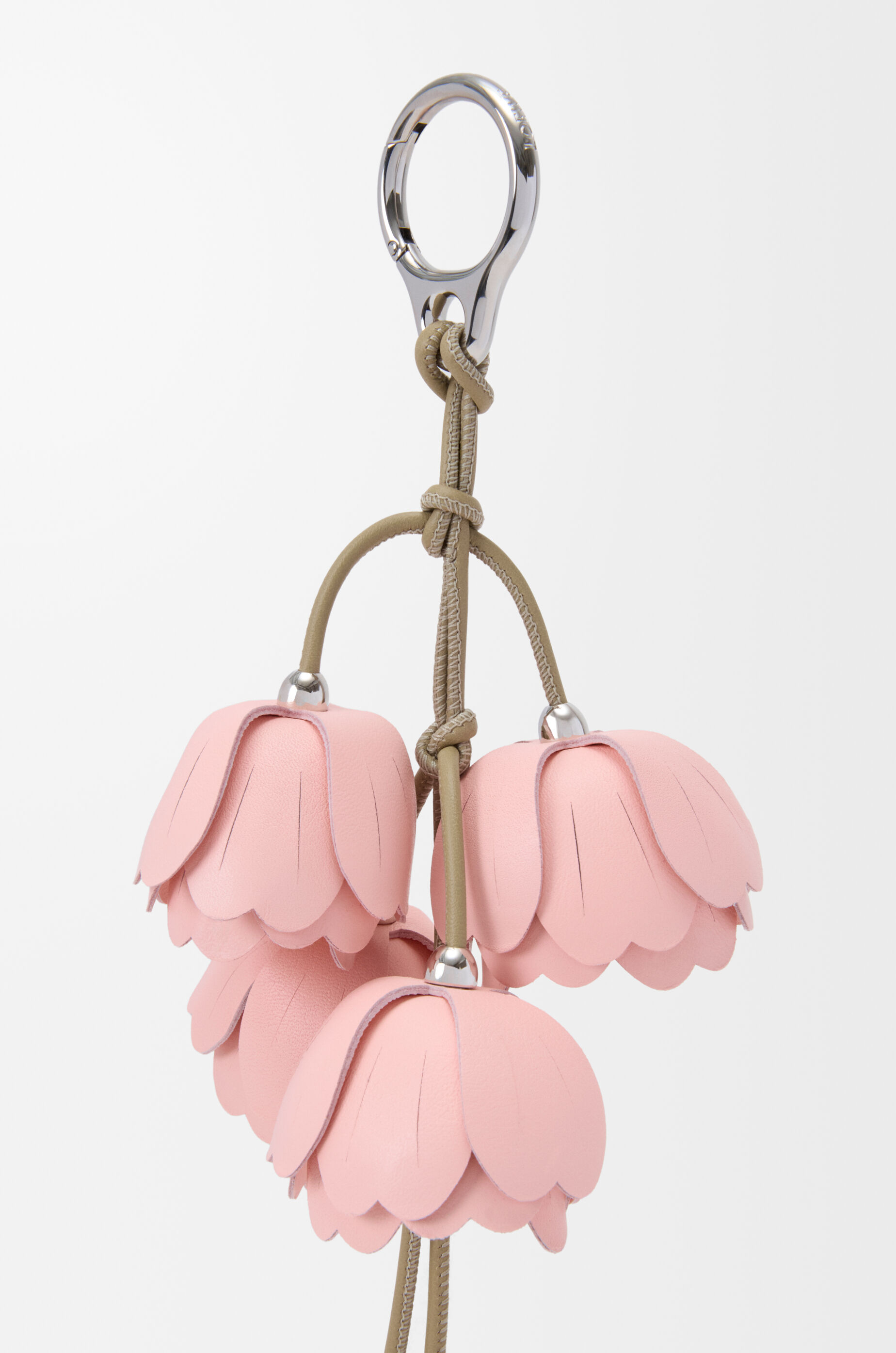 チェリーブロッサム チャーム（カーフ） ピンク - LOEWE Japan