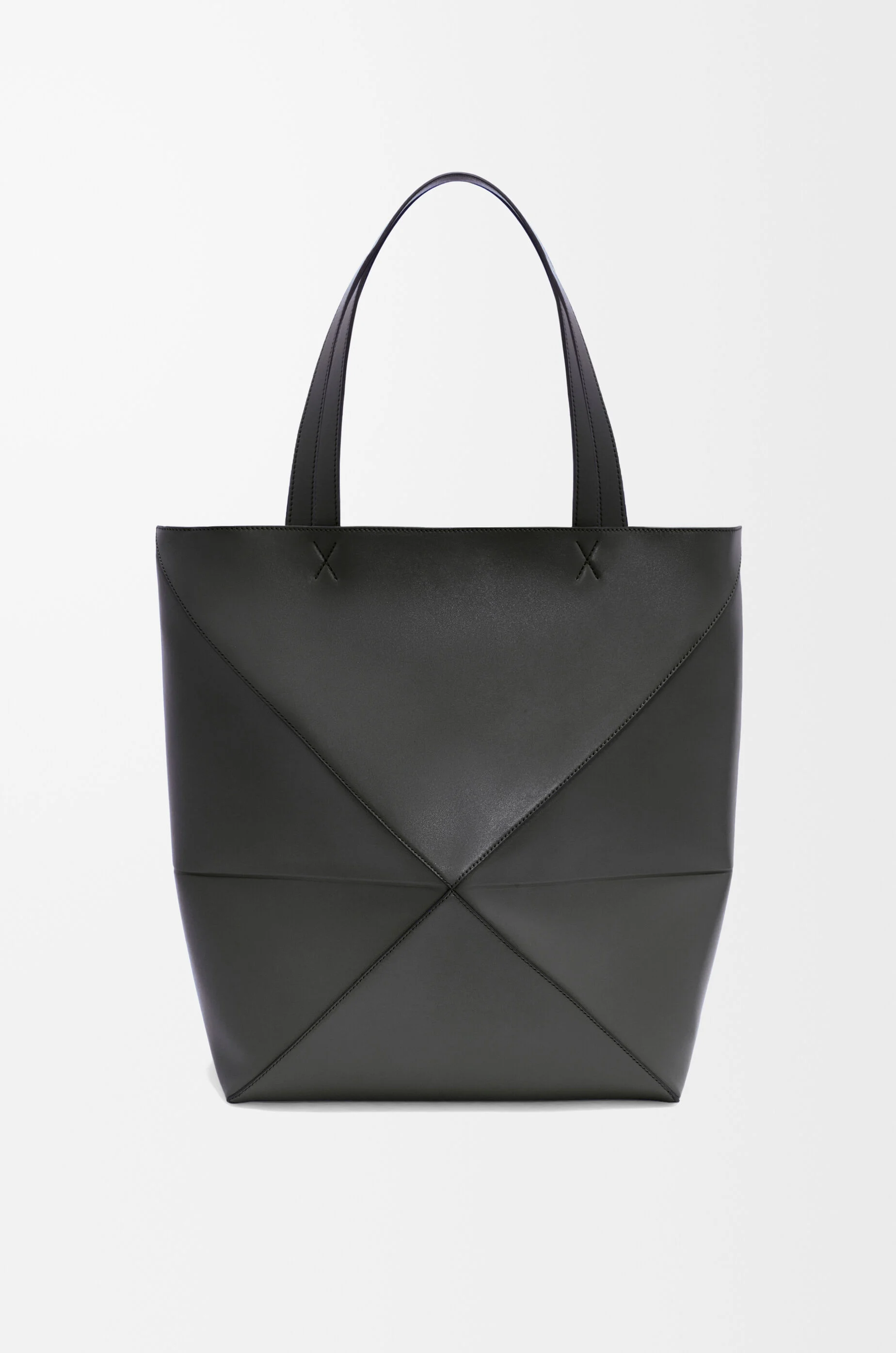 パズルフォルド トート XL（シャイニーカーフ） ブラック - LOEWE