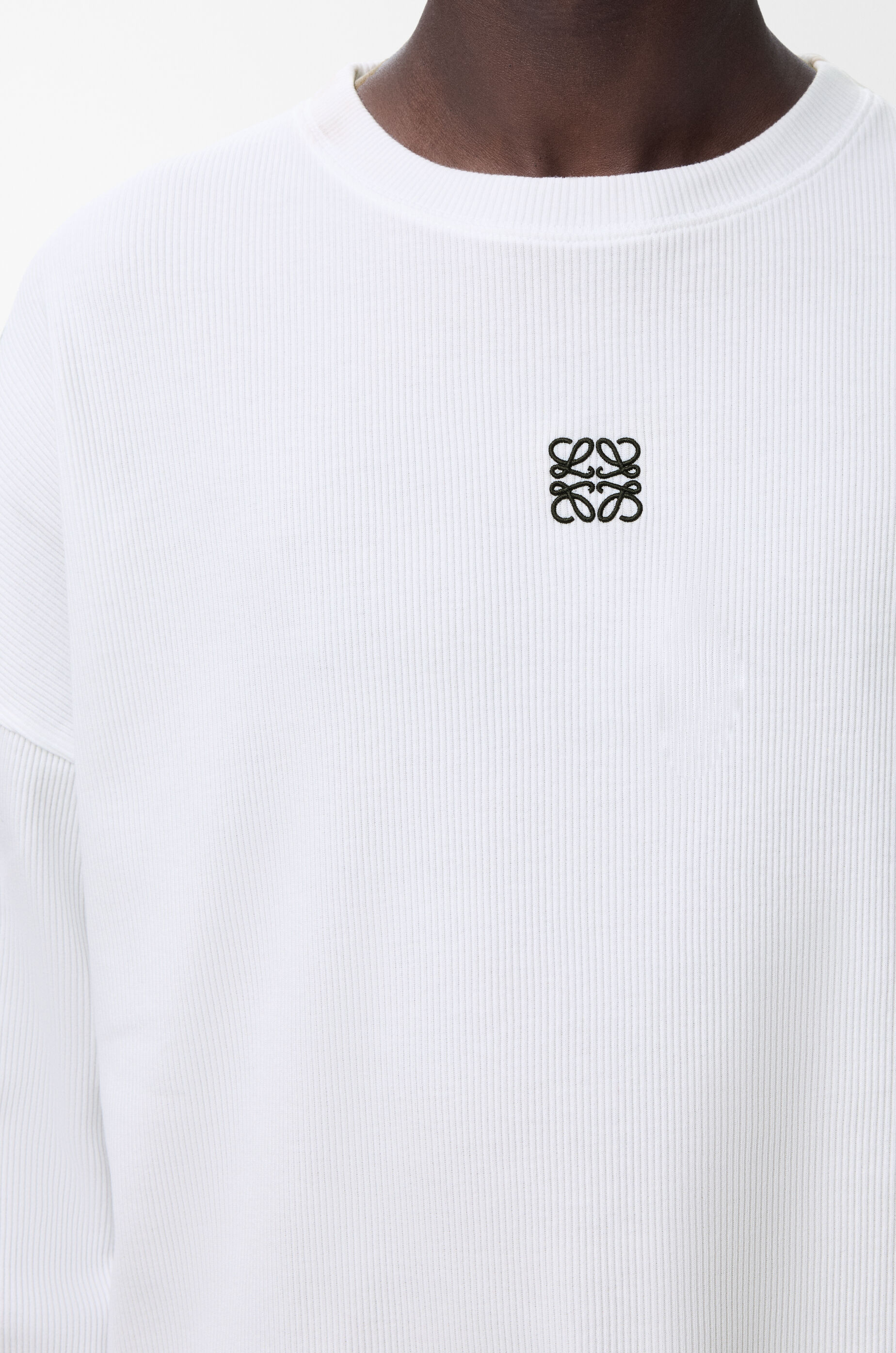 オーバーサイズフィット ロングスリーブ Tシャツ（コットン） ホワイト