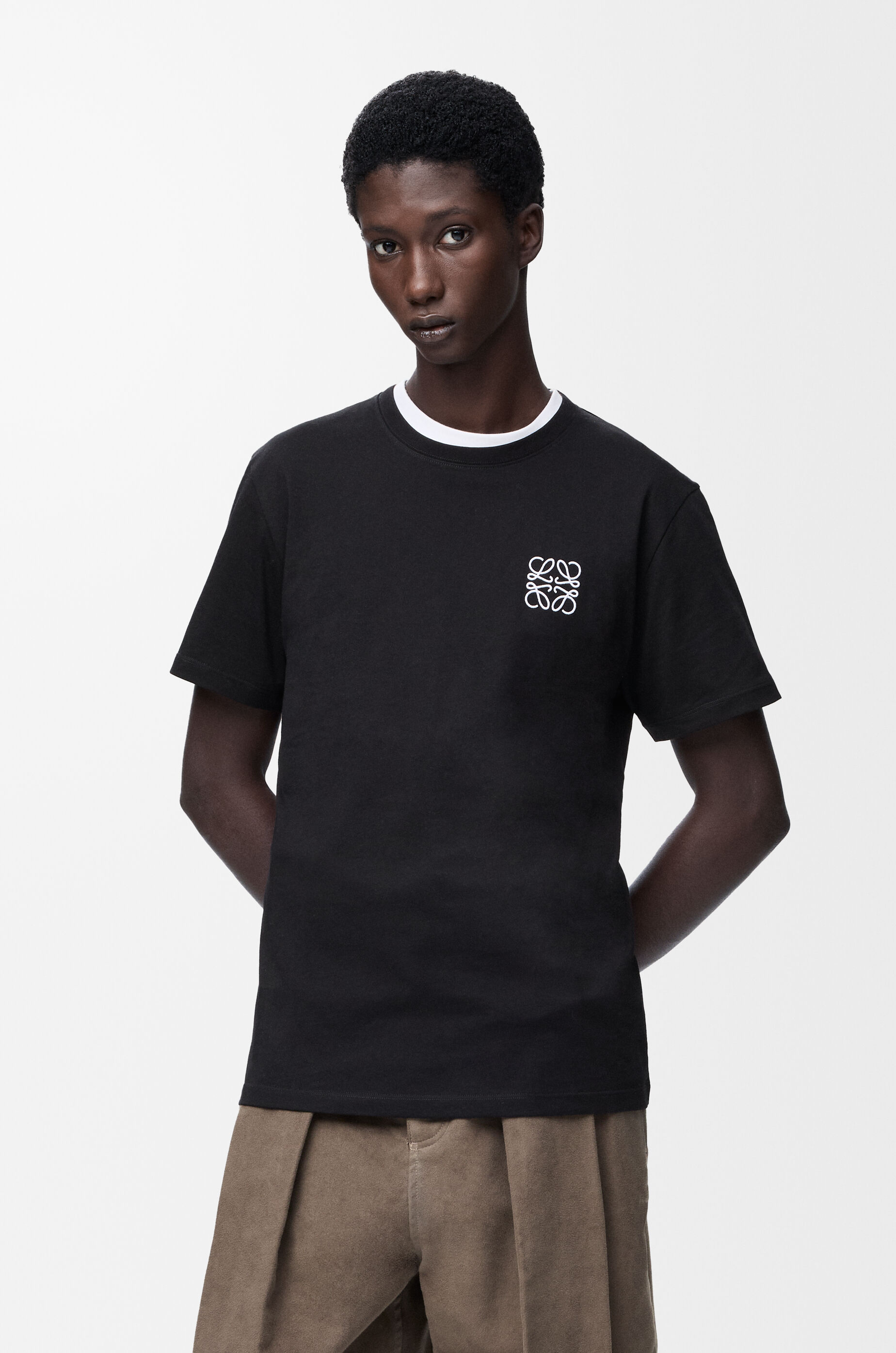 レギュラーフィット Tシャツ（コットン） ブラック - LOEWE Japan