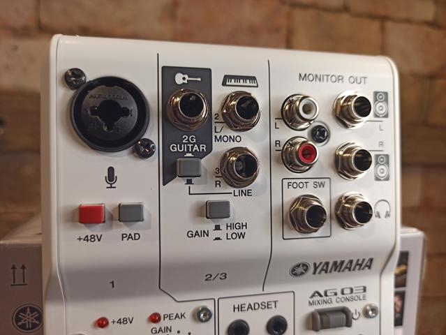 Mesa de Som Yamaha Ag-03 3 Canais Interface Usb